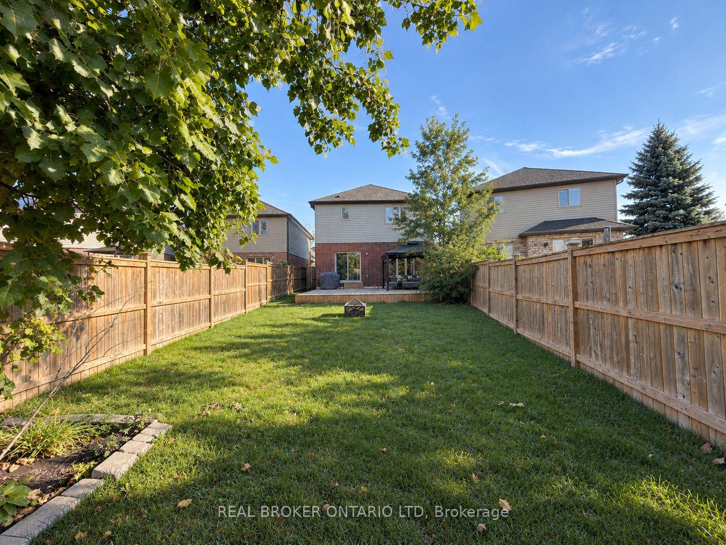 Photo 21 of 22 Queensway Drive, Strathroy-Caradoc, SE — HOMEH