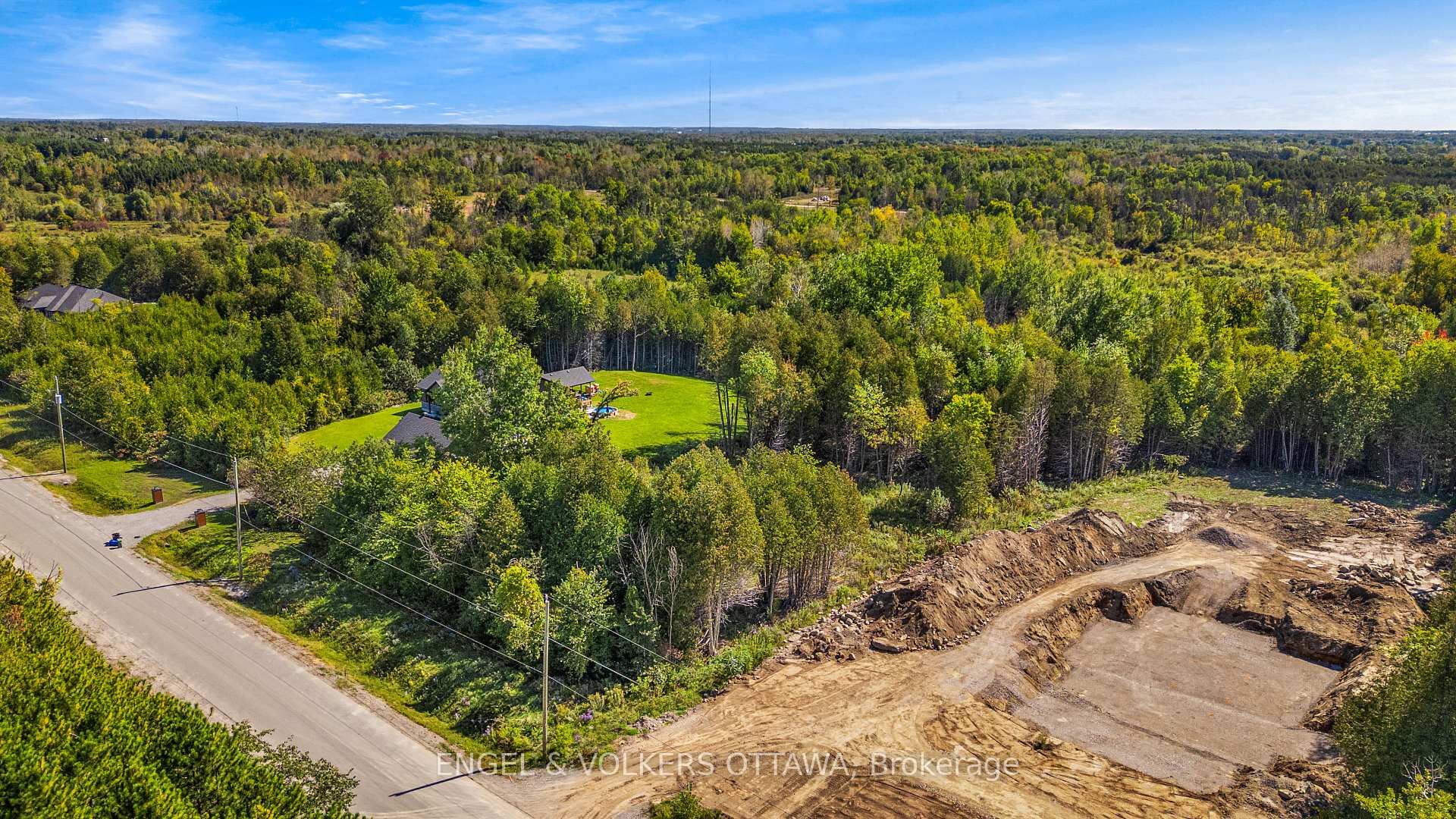 Photo 4 of 6248 Nick Adams Road, Ottawa, Osgoode Twp North of Reg Rd 6 — HOMEH