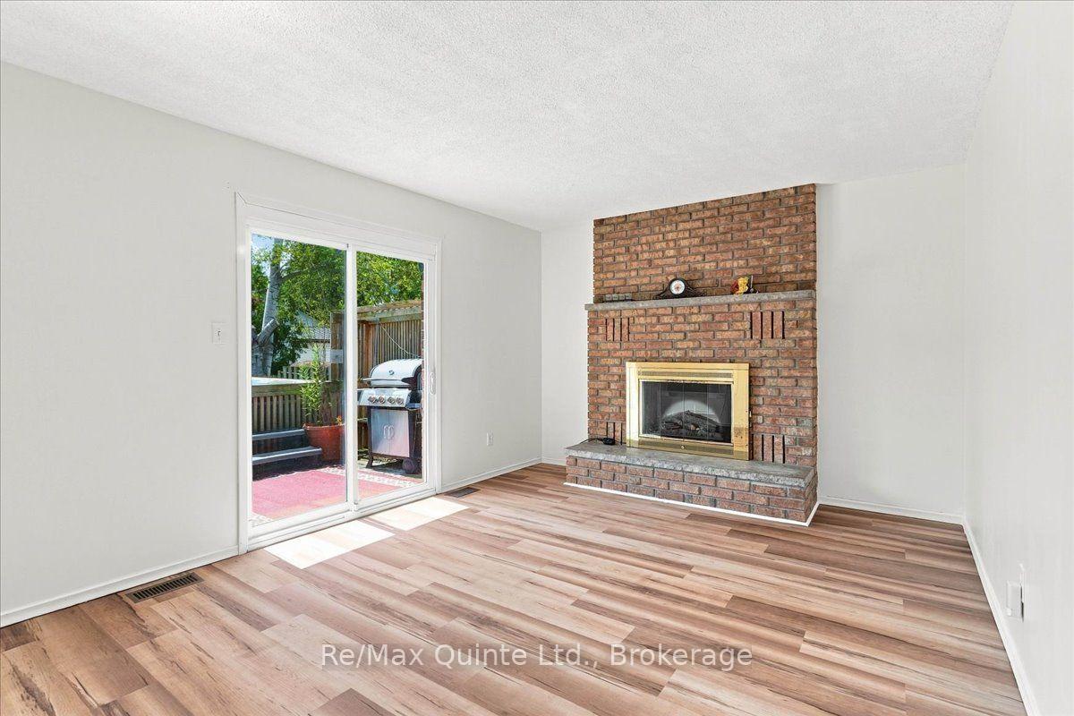 Photo 16 of 281 College Street W, Belleville, Belleville Ward — HOMEH