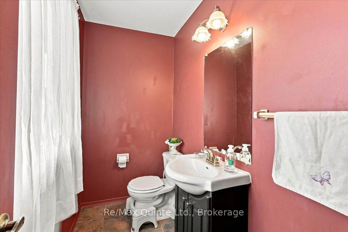 Photo 19 of 281 College Street W, Belleville, Belleville Ward — HOMEH