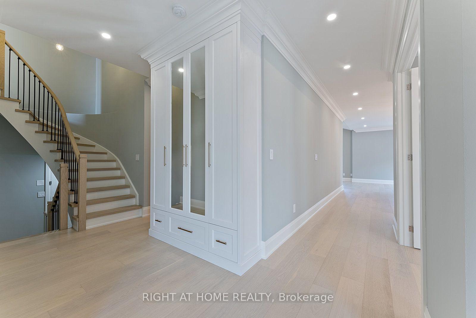 Photo 2 of 10 Riverwood Terrace, Caledon, Bolton East — HOMEH