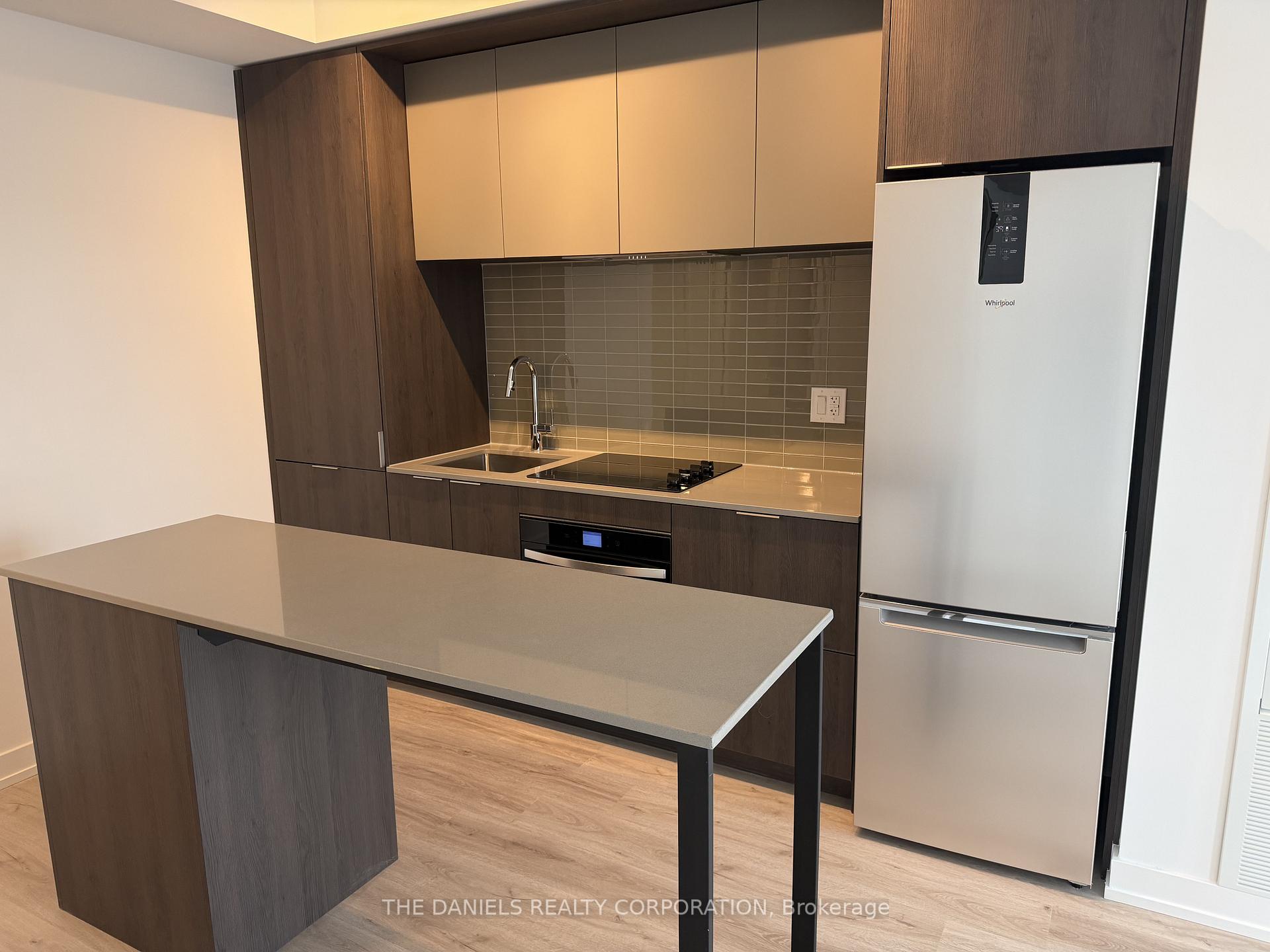 Photo 6 of Unit 3706, 395 Square One Drive, Mississauga, City Centre — HOMEH