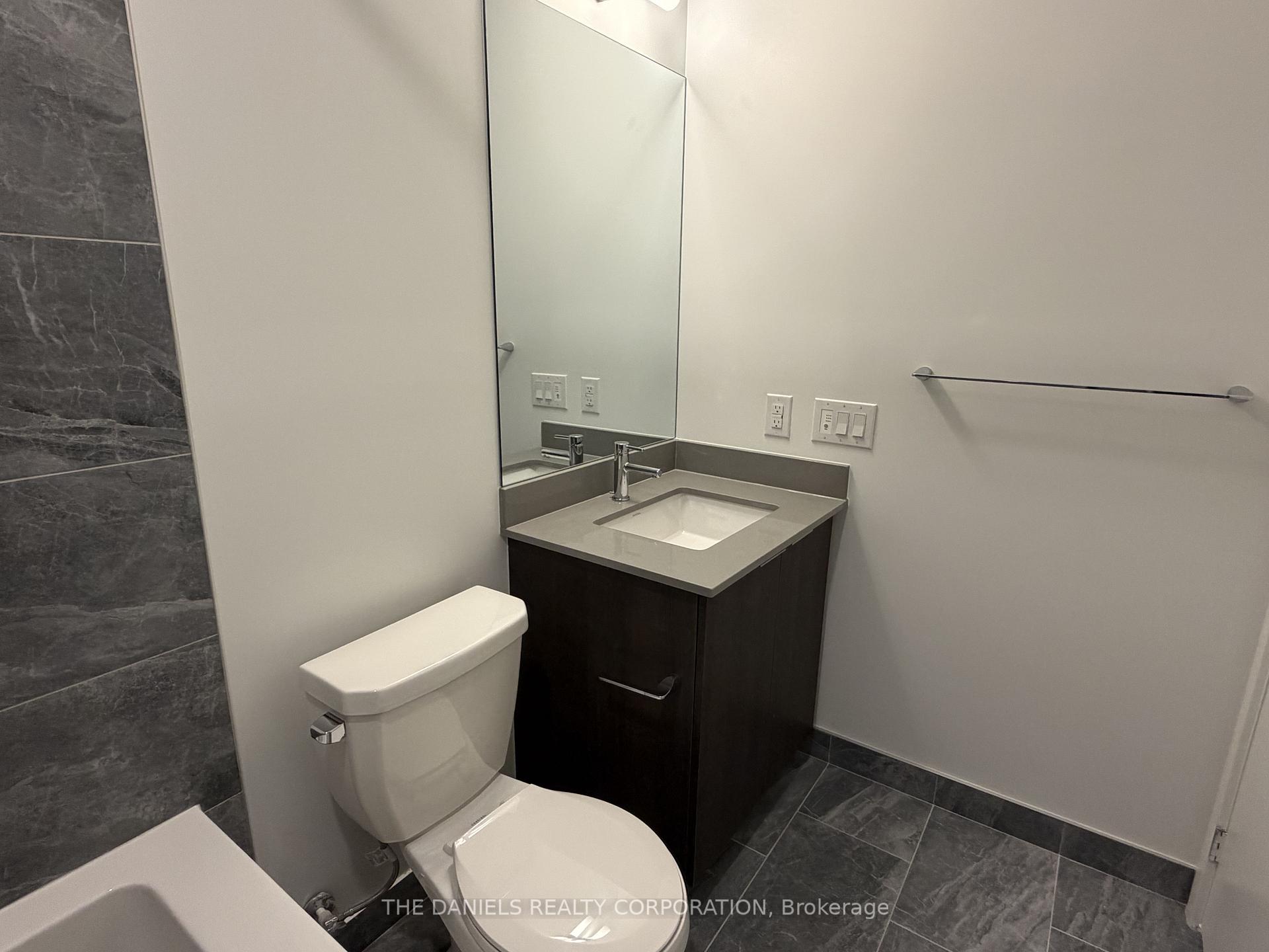 Photo 13 of Unit 3706, 395 Square One Drive, Mississauga, City Centre — HOMEH