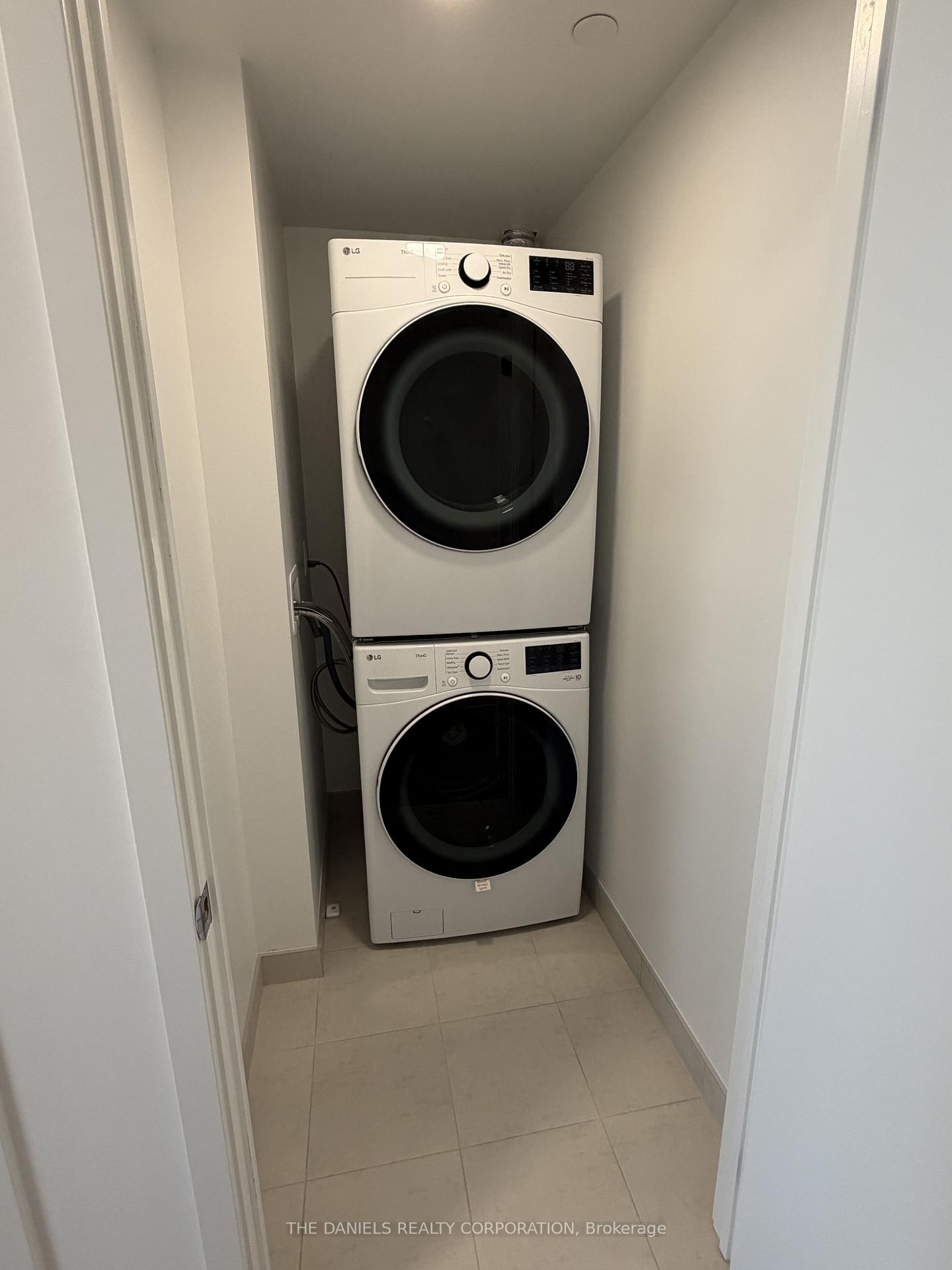 Photo 16 of Unit 3706, 395 Square One Drive, Mississauga, City Centre — HOMEH