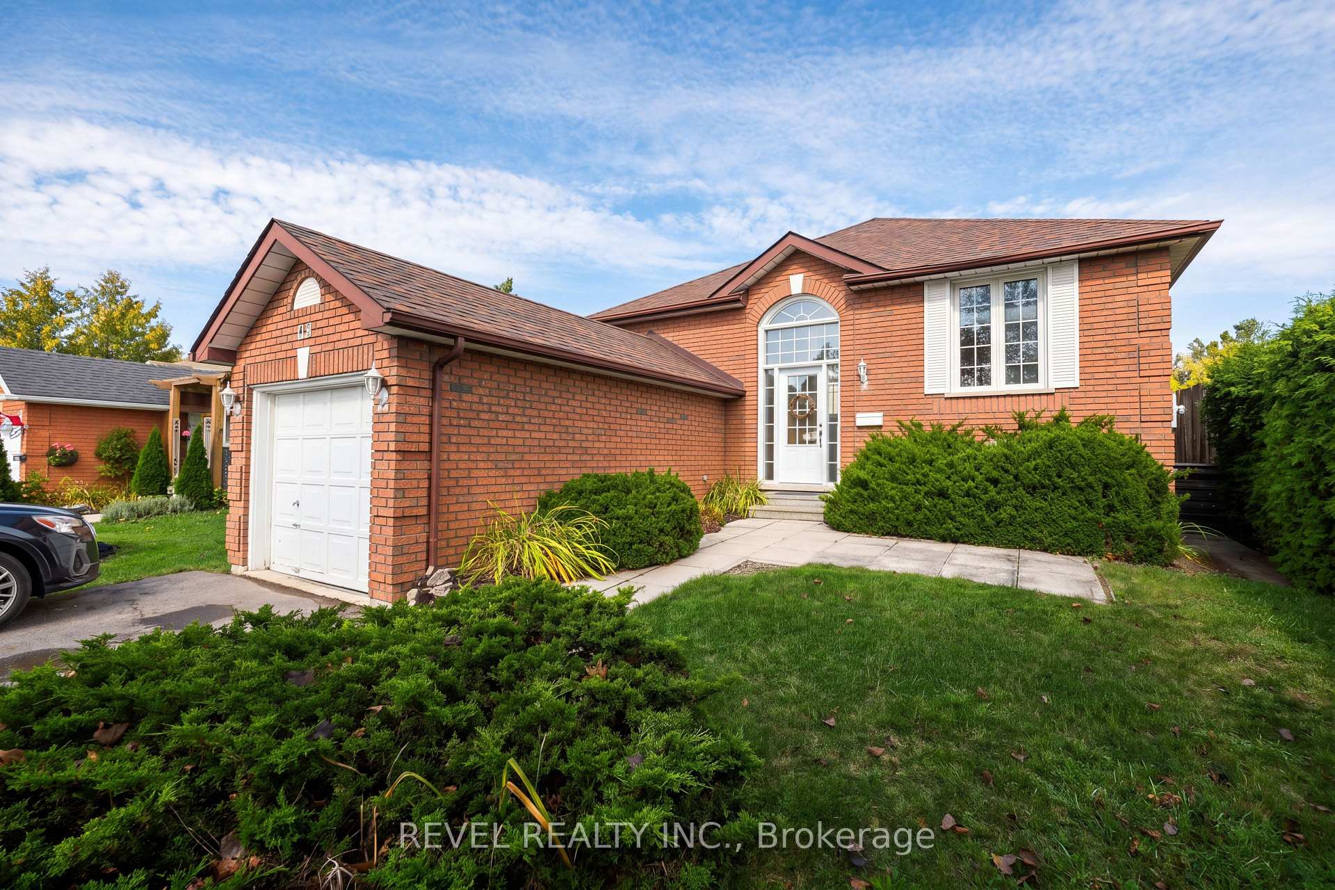 Photo 1 of 176 Towerhill Road, Peterborough, Northcrest Ward 5 — HOMEH