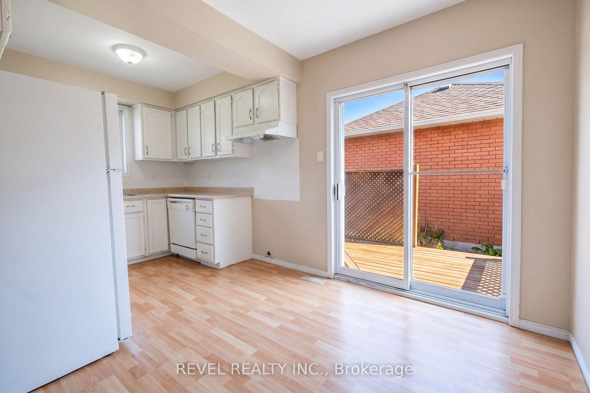 Photo 7 of 176 Towerhill Road, Peterborough, Northcrest Ward 5 — HOMEH