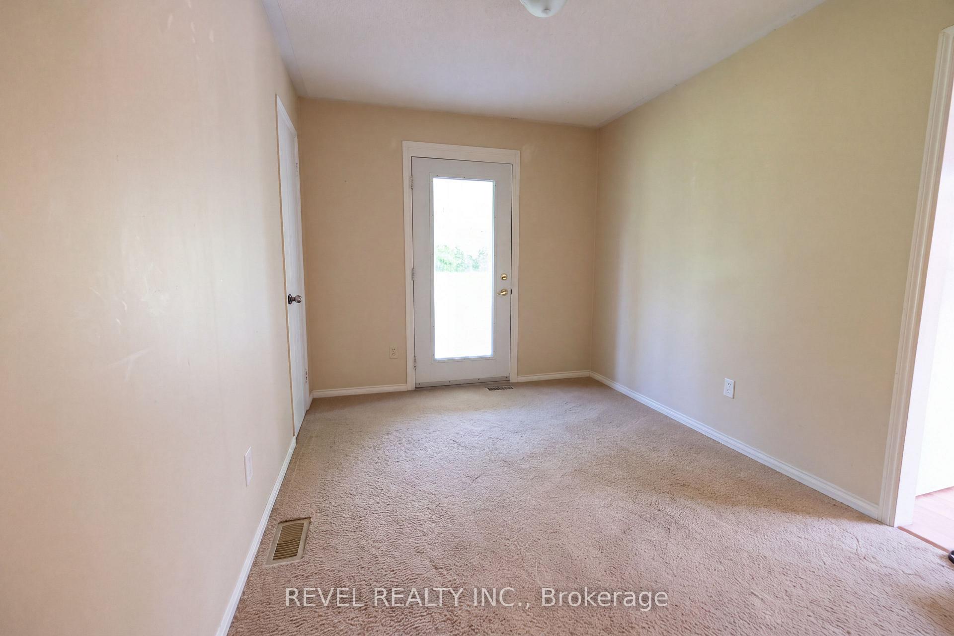 Photo 12 of 176 Towerhill Road, Peterborough, Northcrest Ward 5 — HOMEH