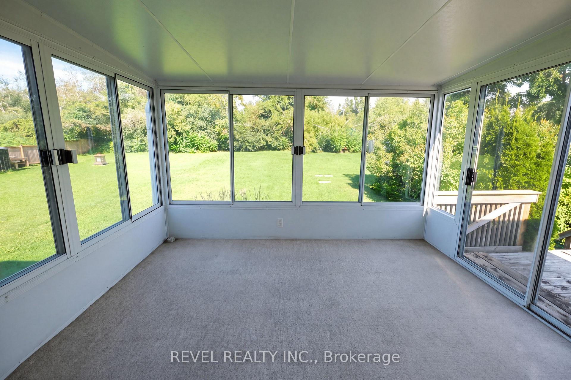 Photo 13 of 176 Towerhill Road, Peterborough, Northcrest Ward 5 — HOMEH