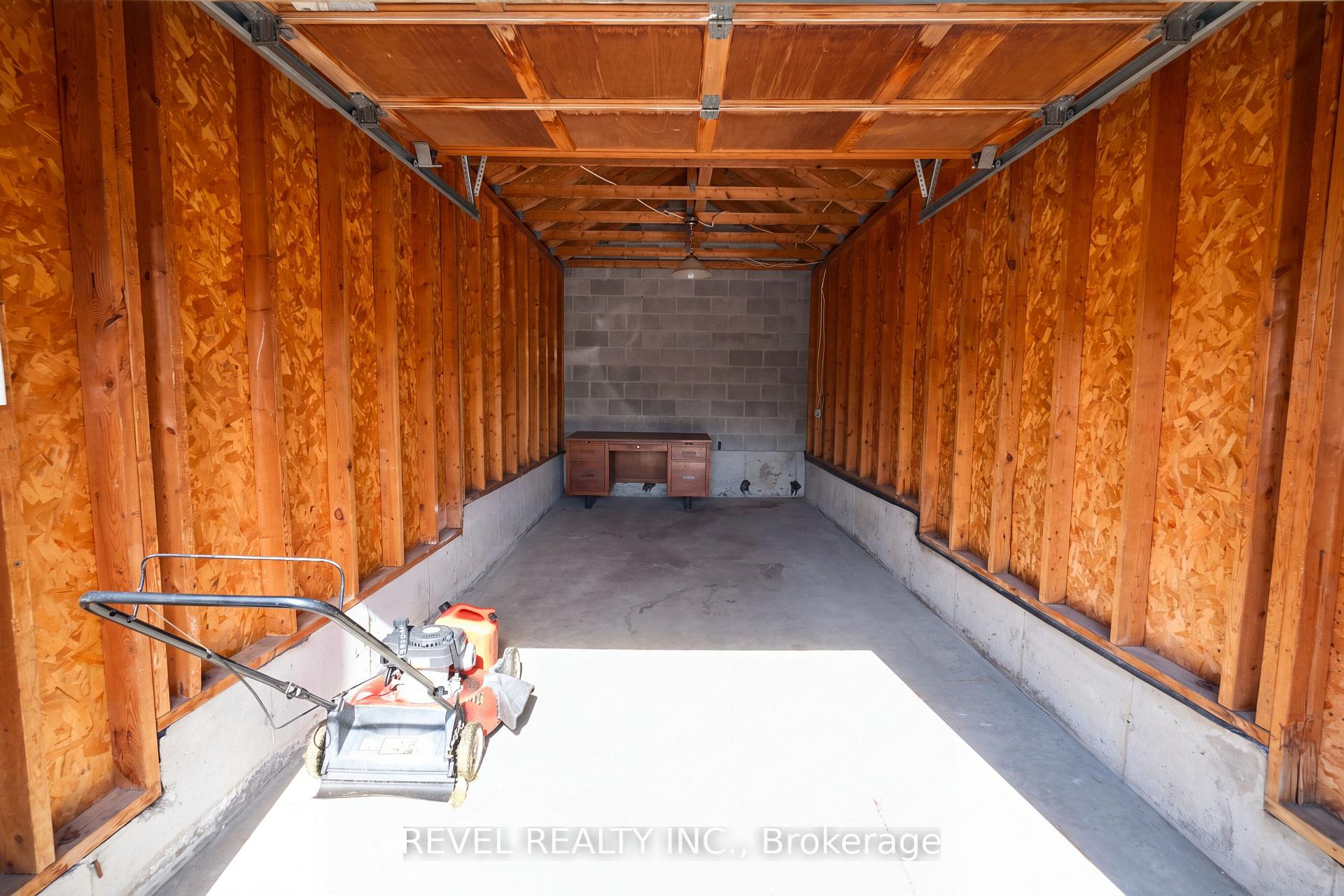 Photo 23 of 176 Towerhill Road, Peterborough, Northcrest Ward 5 — HOMEH