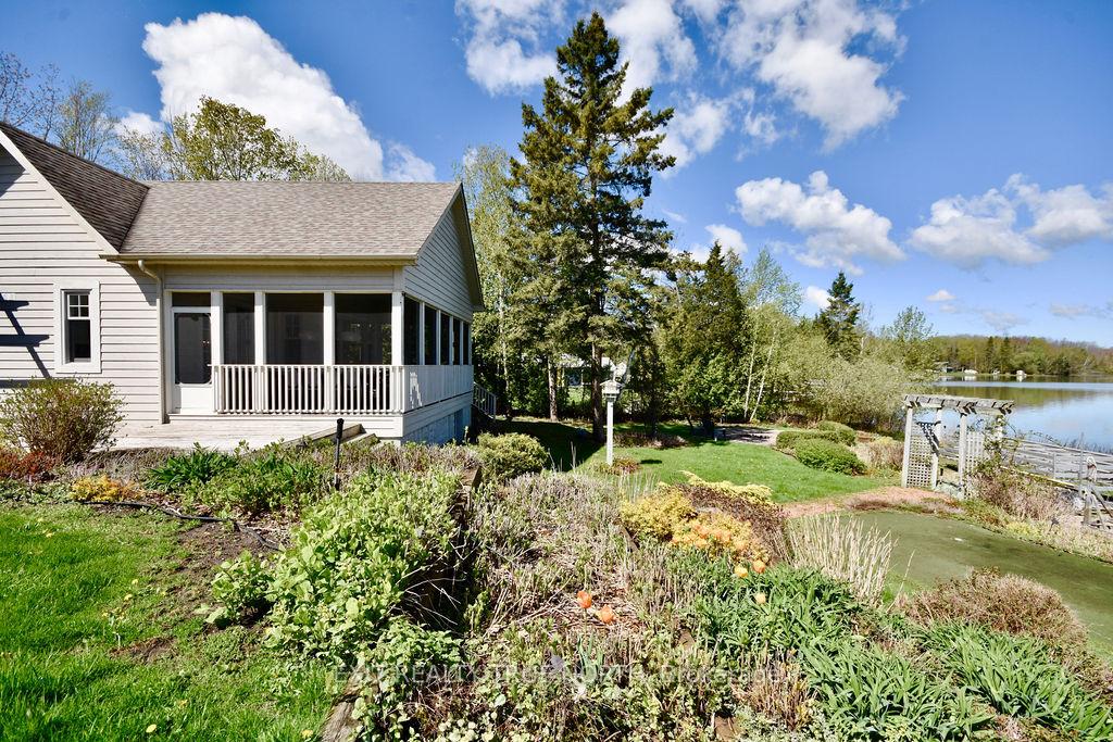 Photo 42 of 3021 Sandy Bend, Springwater, Elmvale — HOMEH