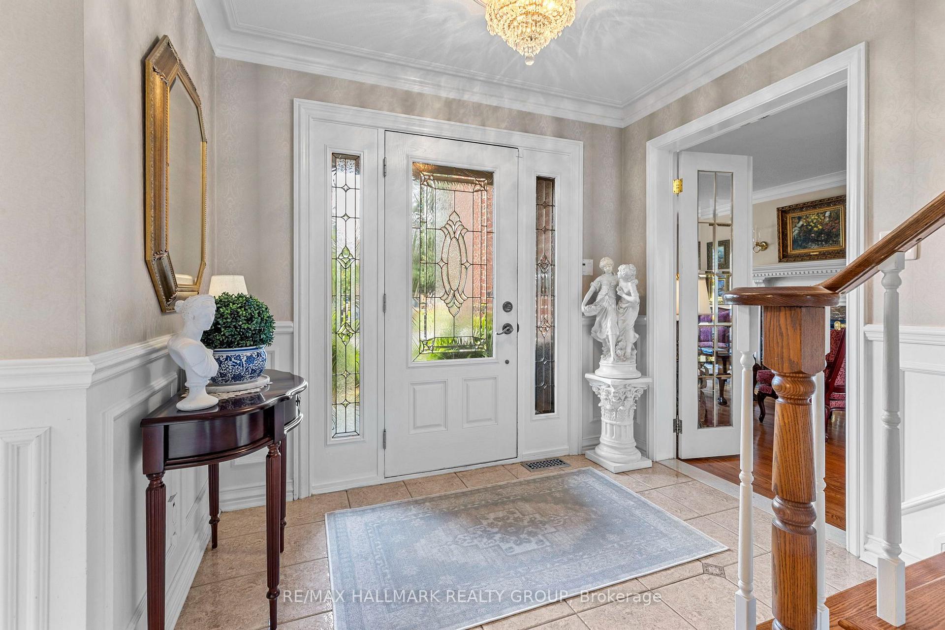 Photo 7 of 1348 Turner Crescent, Ottawa, Bilberry Creek/Queenswood Heights — HOMEH