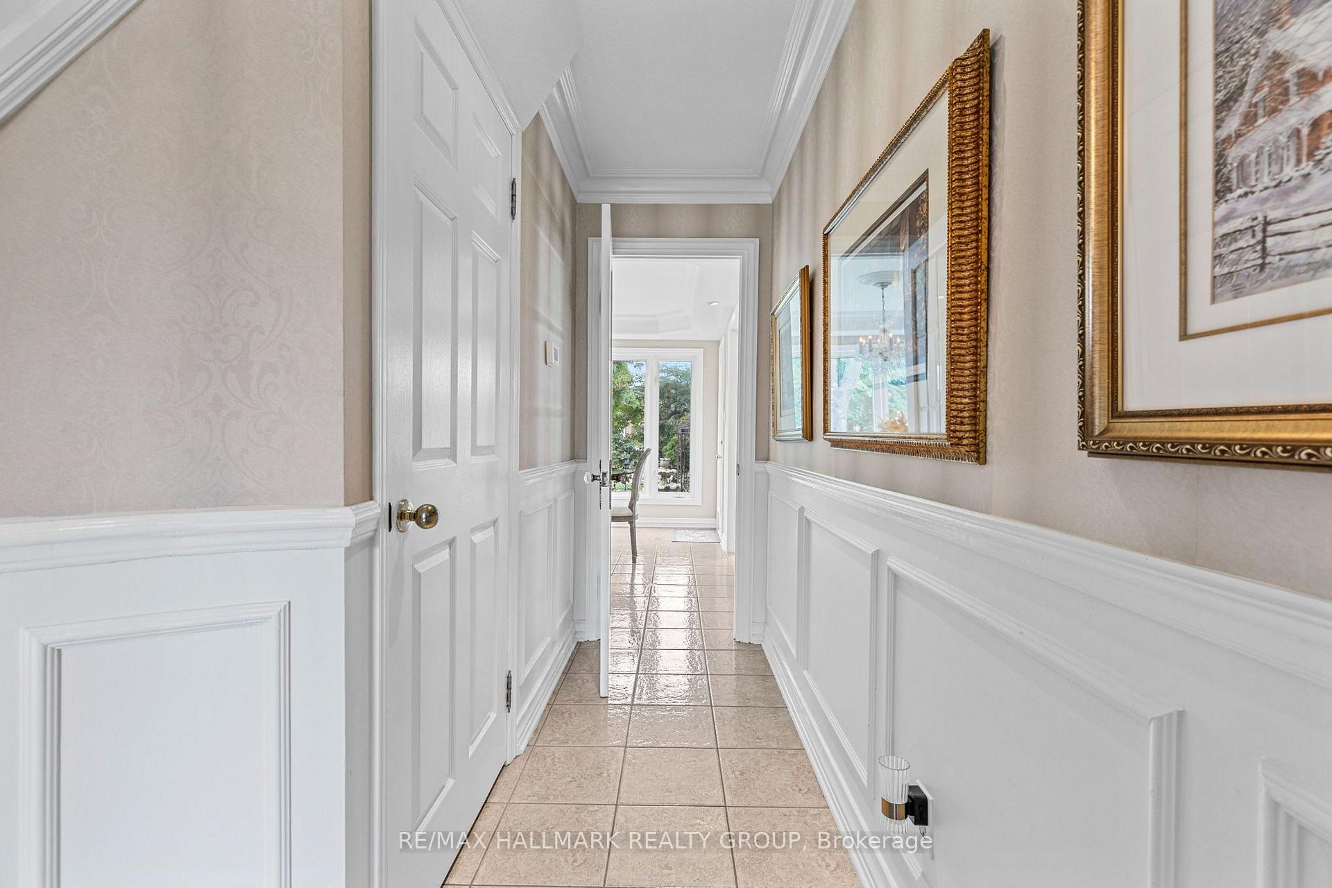 Photo 9 of 1348 Turner Crescent, Ottawa, Bilberry Creek/Queenswood Heights — HOMEH