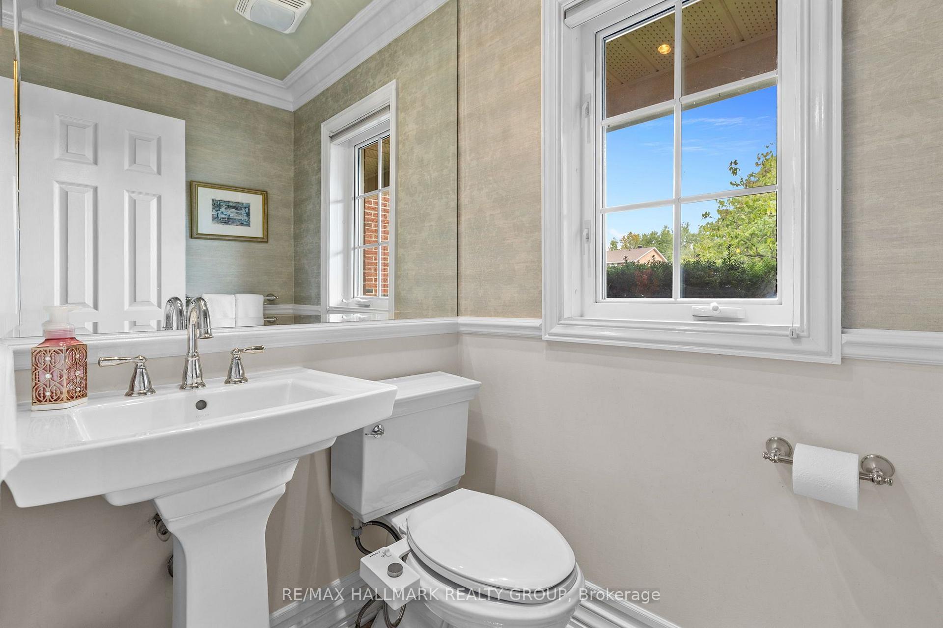 Photo 23 of 1348 Turner Crescent, Ottawa, Bilberry Creek/Queenswood Heights — HOMEH