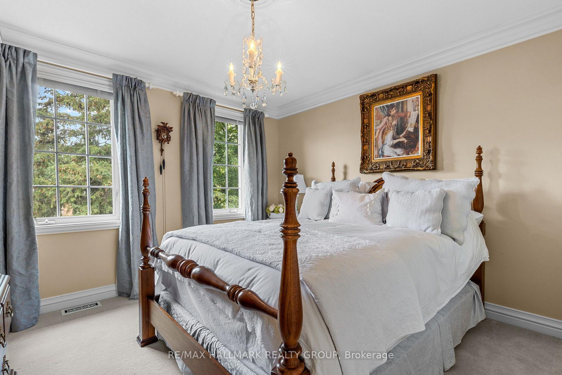 Photo 32 of 1348 Turner Crescent, Ottawa, Bilberry Creek/Queenswood Heights — HOMEH