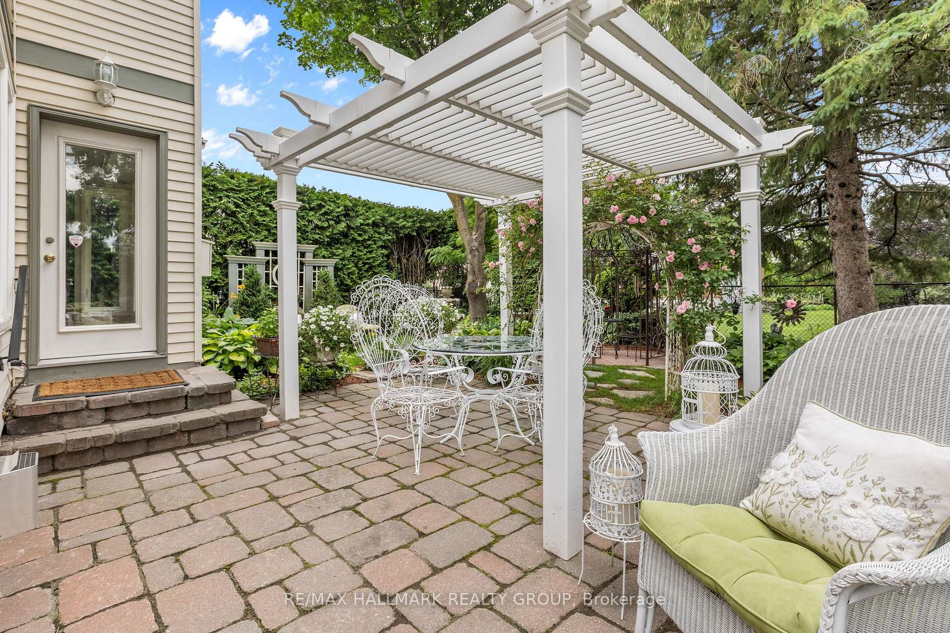 Photo 44 of 1348 Turner Crescent, Ottawa, Bilberry Creek/Queenswood Heights — HOMEH