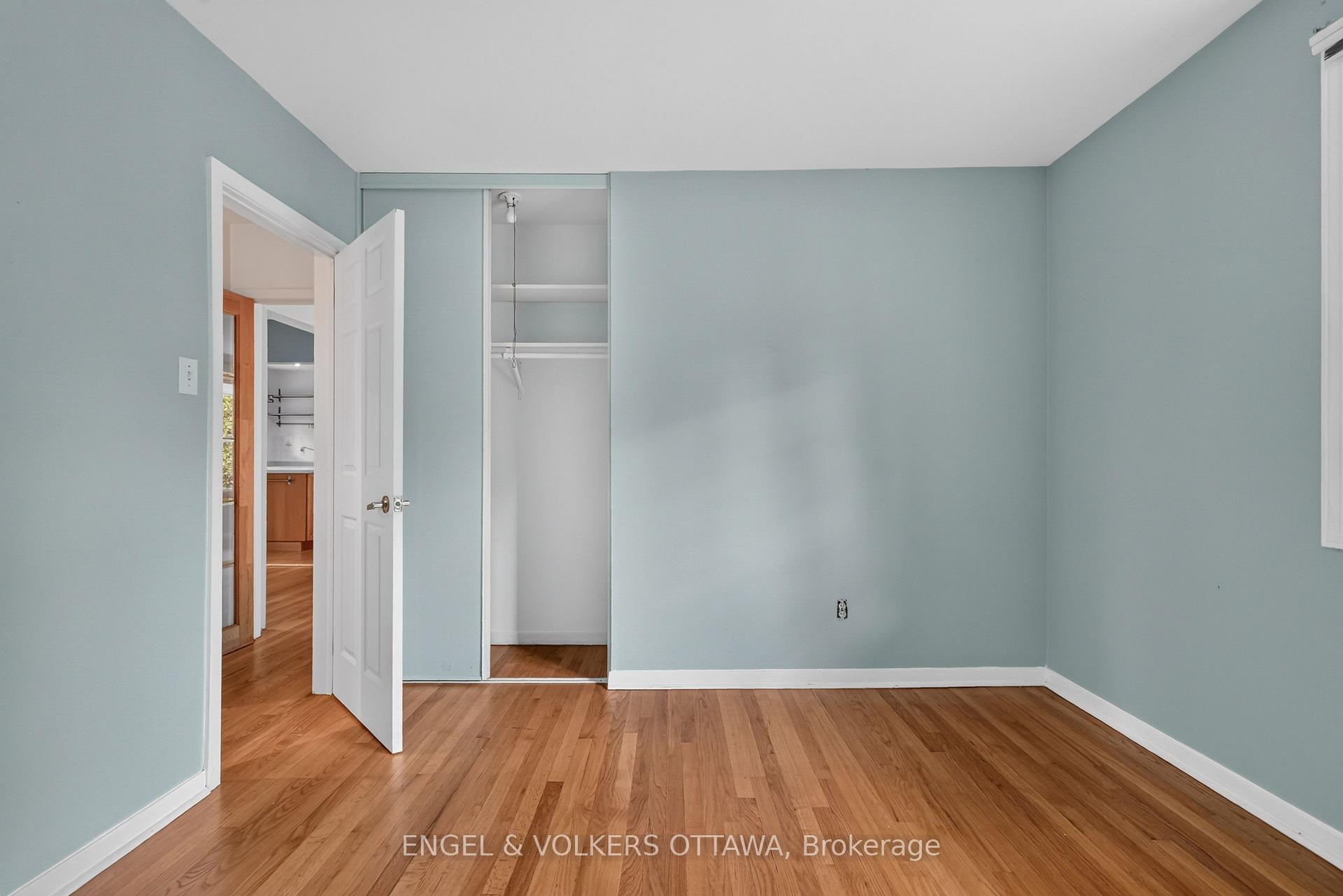 Photo 22 of 2642 Marble Crescent, Ottawa, Mooneys Bay/Riverside Park — HOMEH