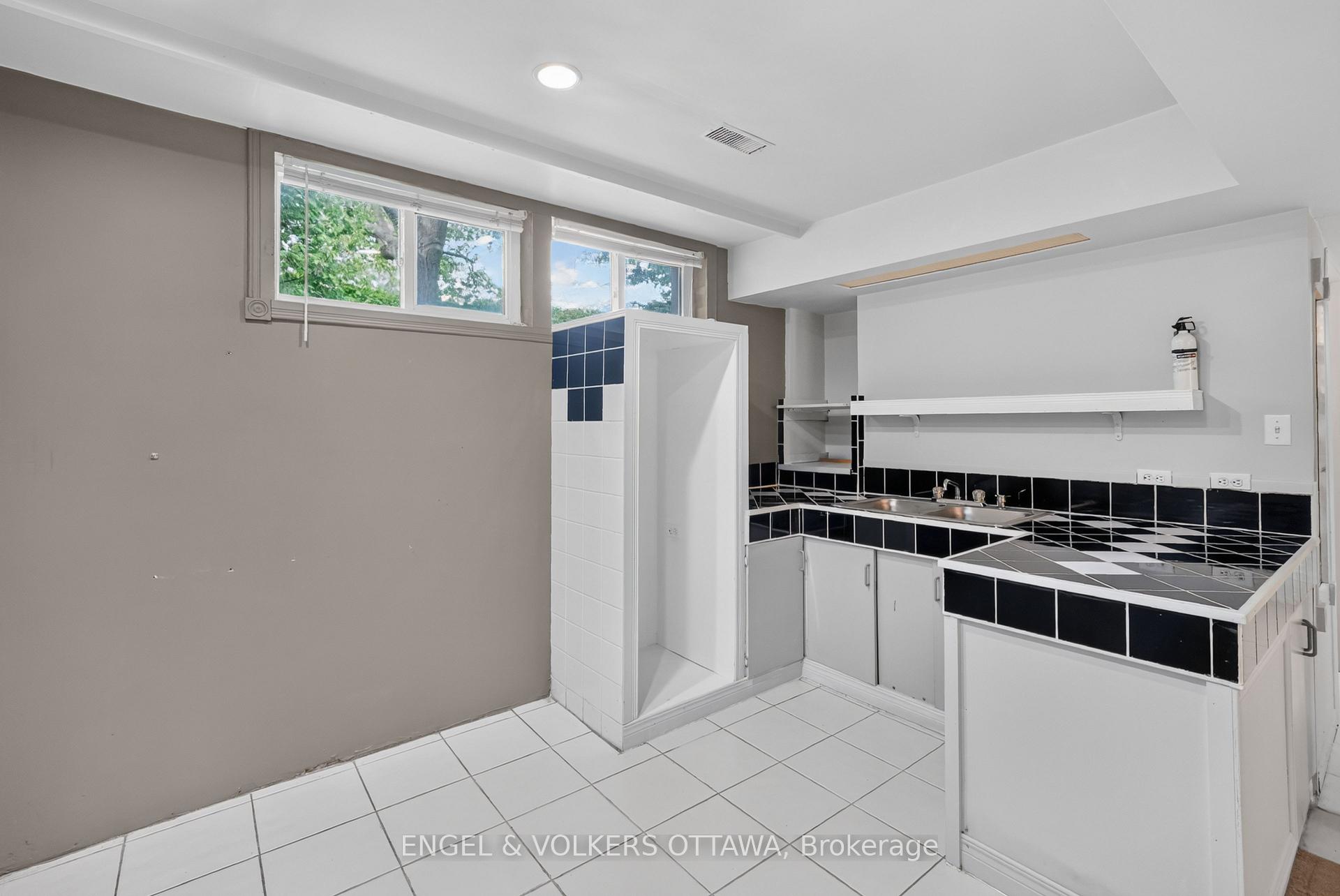 Photo 38 of 2642 Marble Crescent, Ottawa, Mooneys Bay/Riverside Park — HOMEH