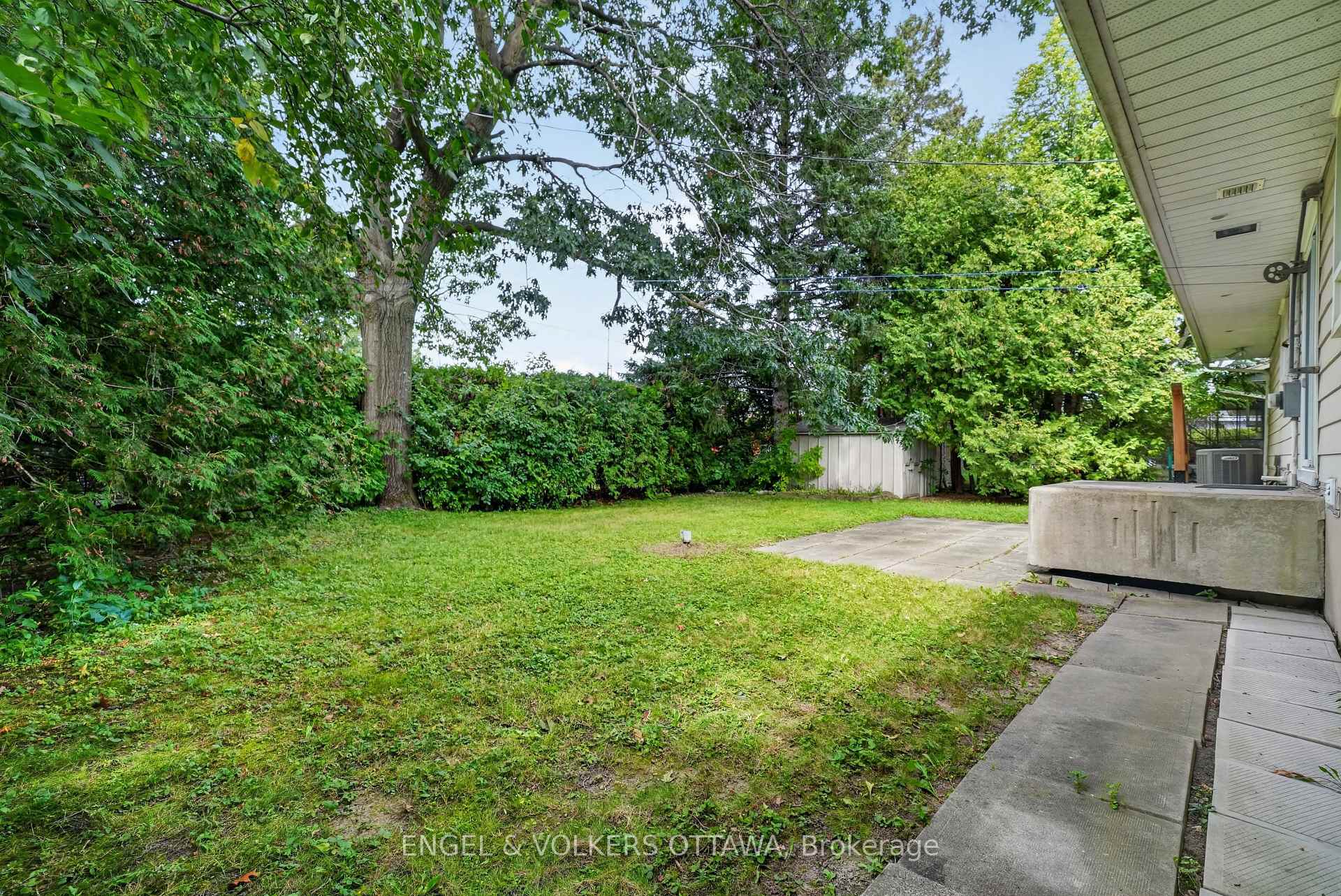 Photo 46 of 2642 Marble Crescent, Ottawa, Mooneys Bay/Riverside Park — HOMEH