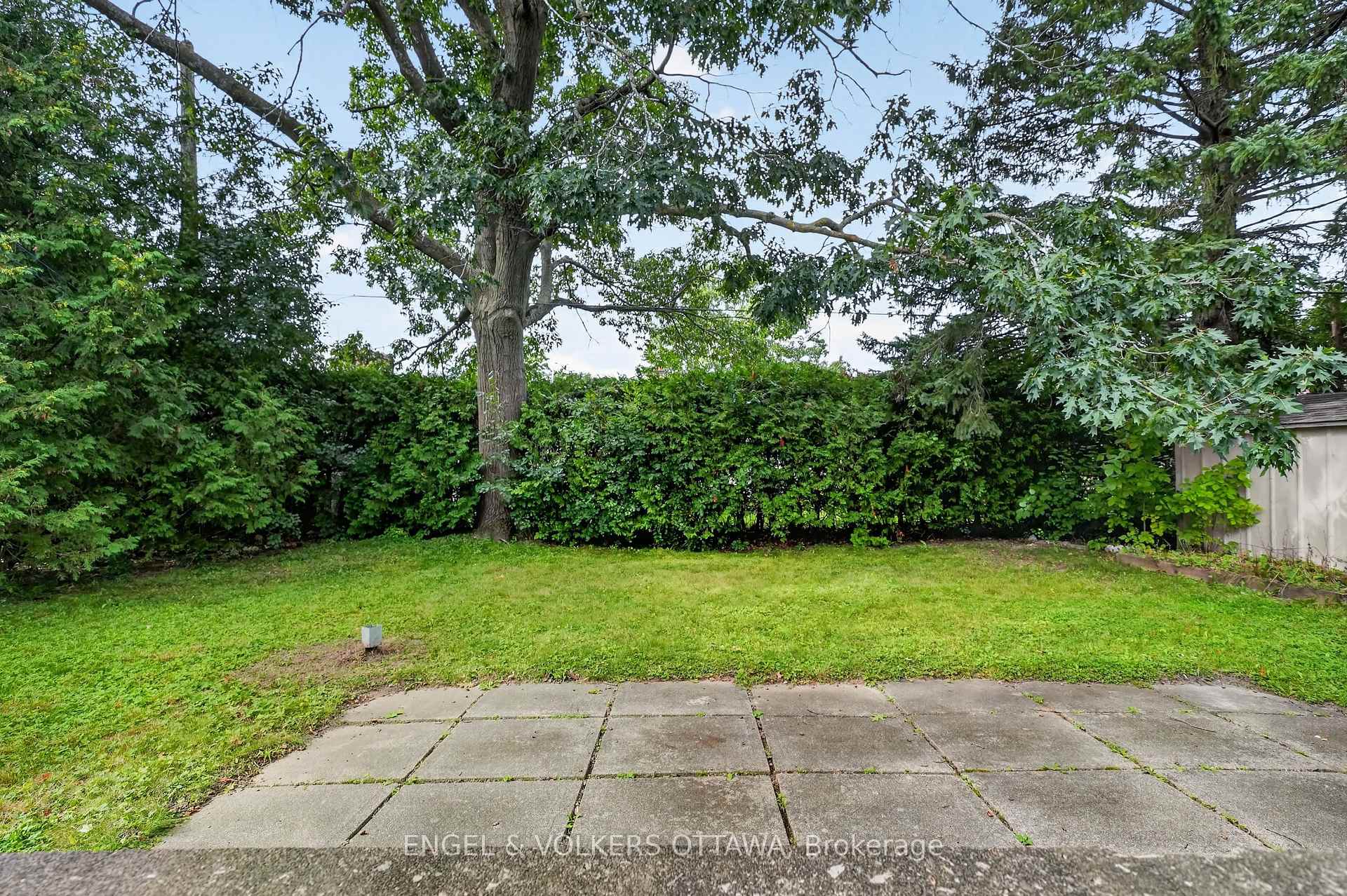 Photo 47 of 2642 Marble Crescent, Ottawa, Mooneys Bay/Riverside Park — HOMEH