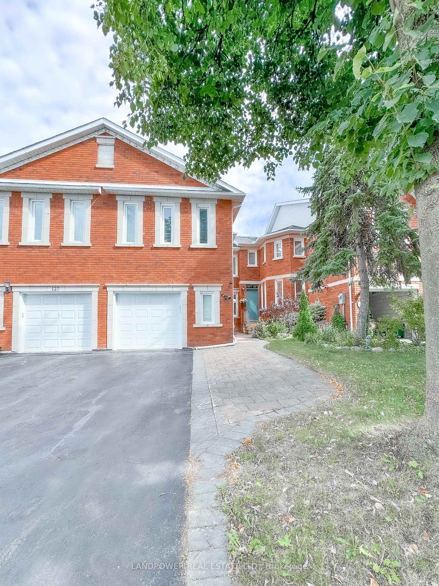 Photo 1 of 125 Brownstone Circle, Vaughan, Crestwood-Springfarm-Yorkhill — HOMEH