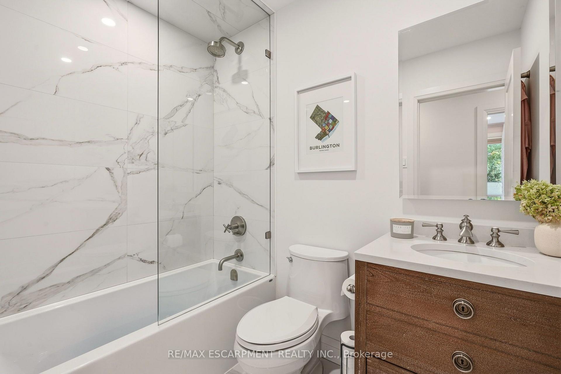 Photo 36 of 3368 Guildwood Drive, Burlington, Roseland — HOMEH