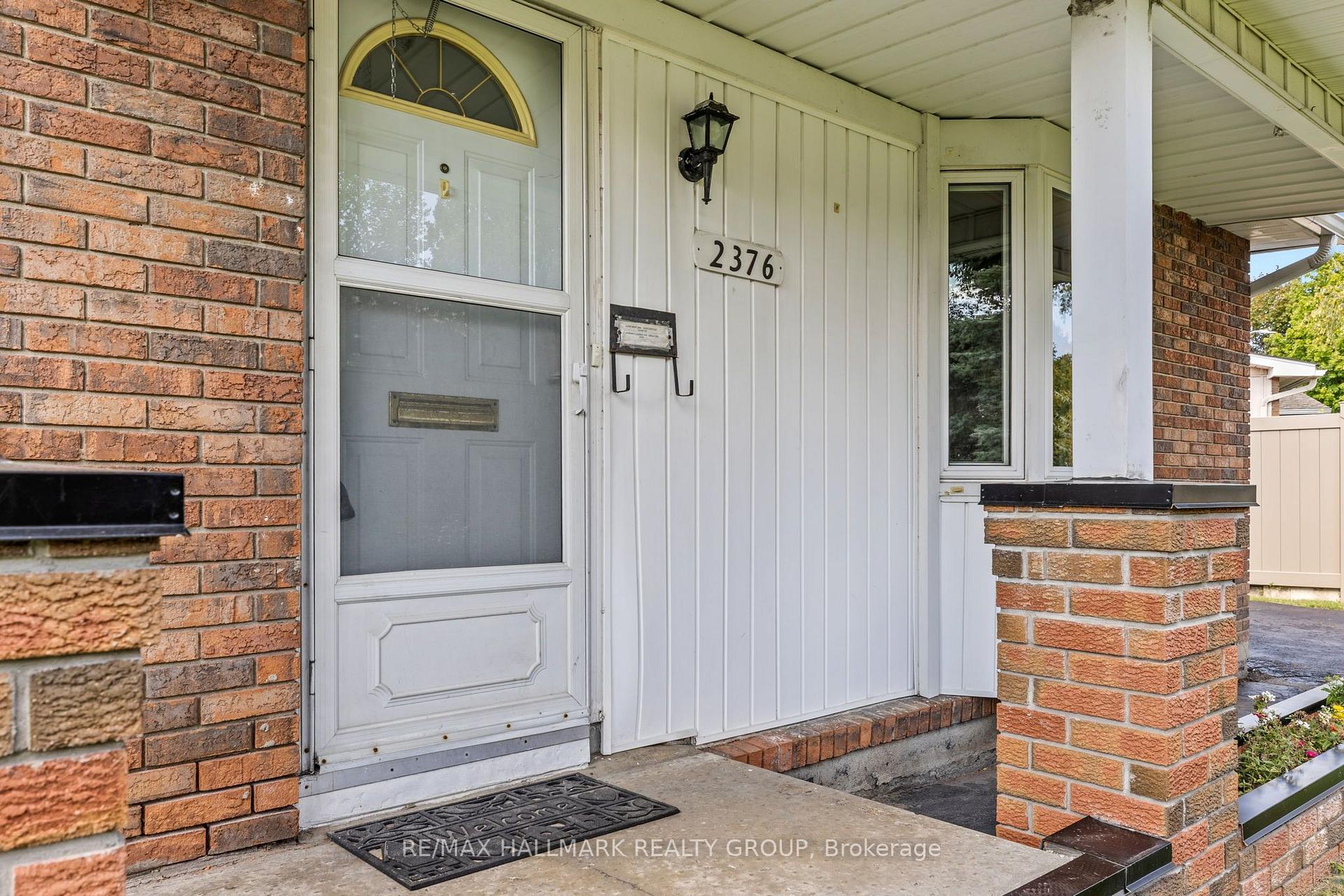 Photo 5 of 2376 Blackstone Crescent, Ottawa, Elmvale Acres — HOMEH