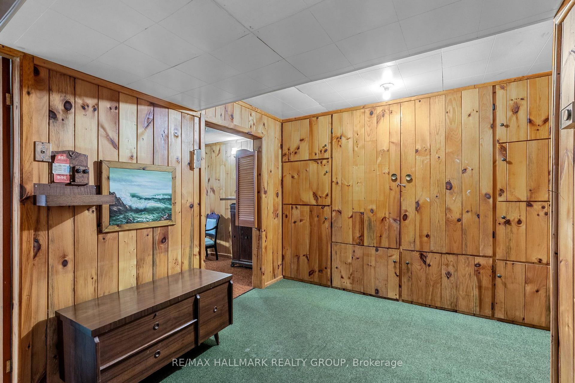 Photo 33 of 2376 Blackstone Crescent, Ottawa, Elmvale Acres — HOMEH