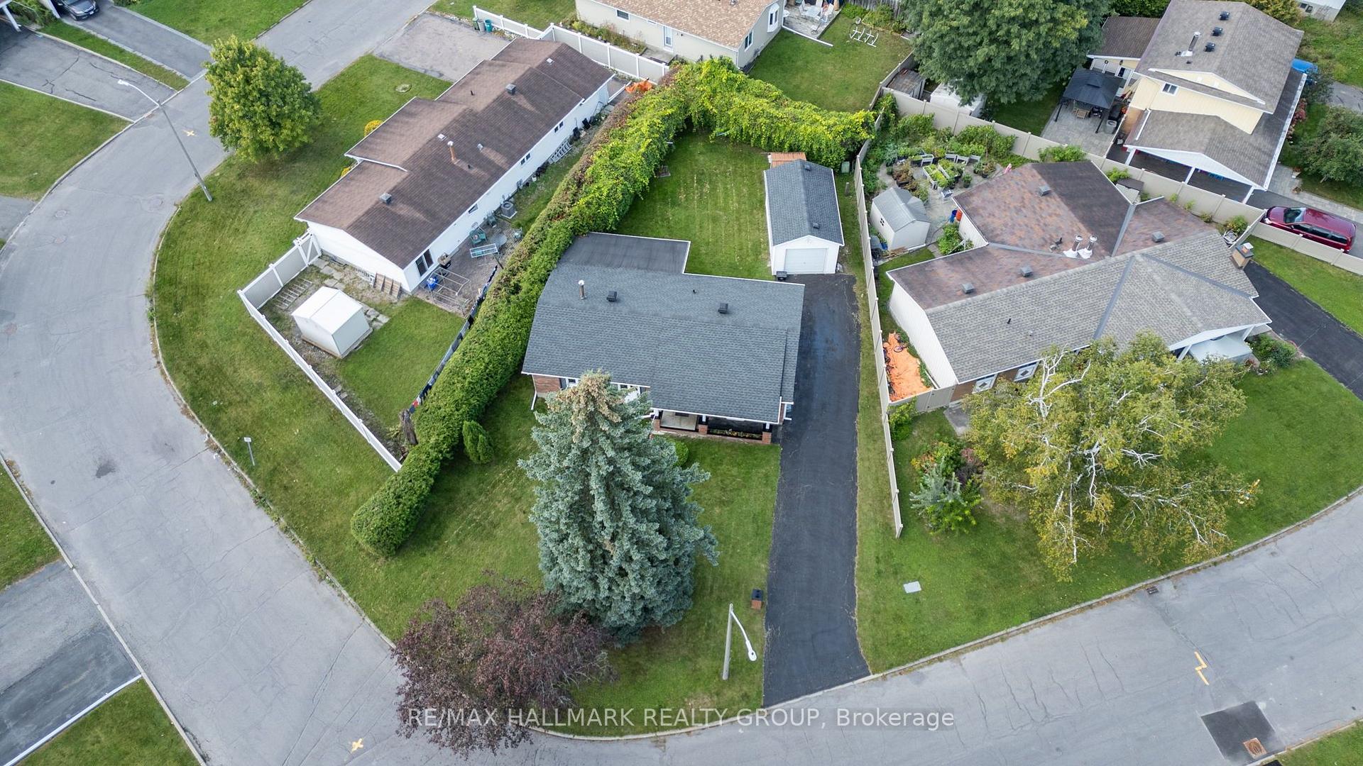 Photo 44 of 2376 Blackstone Crescent, Ottawa, Elmvale Acres — HOMEH