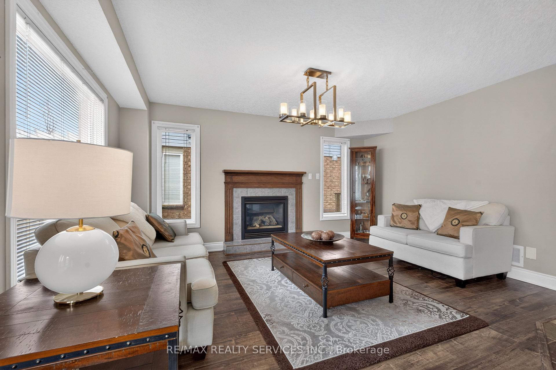 Photo 22 of 70 Hunter Road, Orangeville — HOMEH