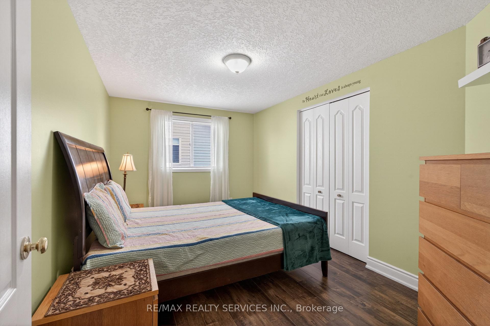 Photo 35 of 70 Hunter Road, Orangeville — HOMEH