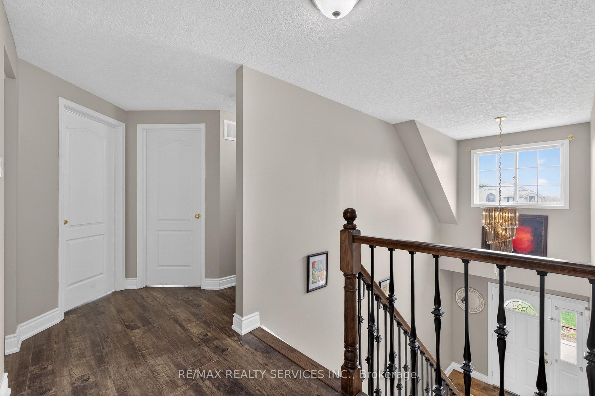 Photo 38 of 70 Hunter Road, Orangeville — HOMEH
