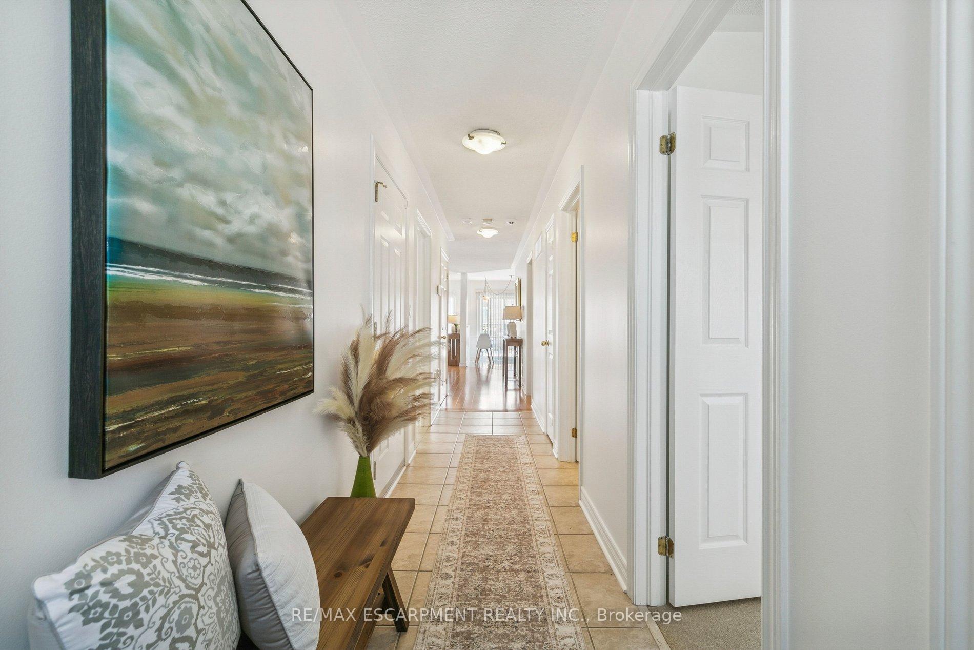 Photo 4 of 245 Centennial Forest Drive, Milton, Timberlea — HOMEH