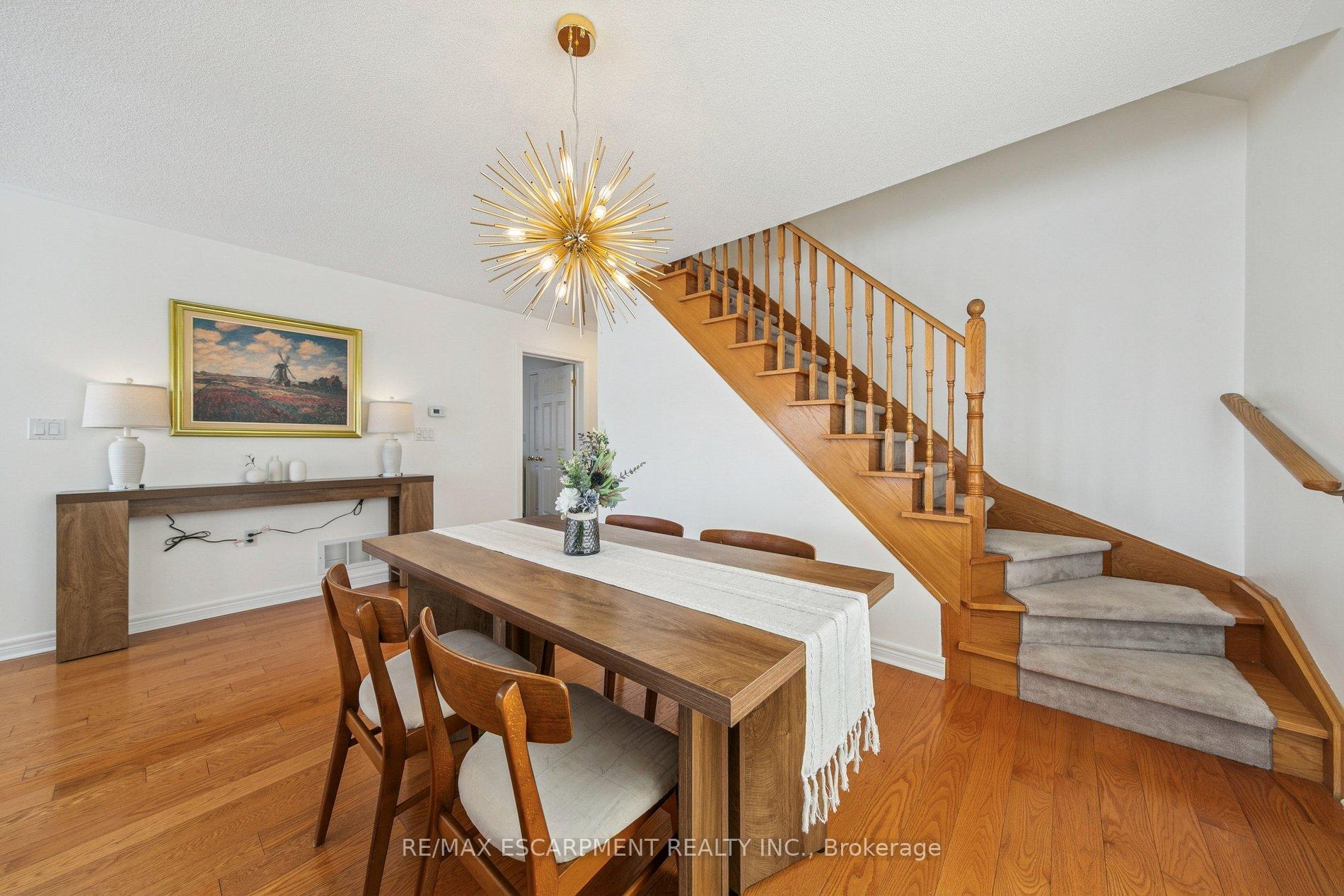 Photo 5 of 245 Centennial Forest Drive, Milton, Timberlea — HOMEH