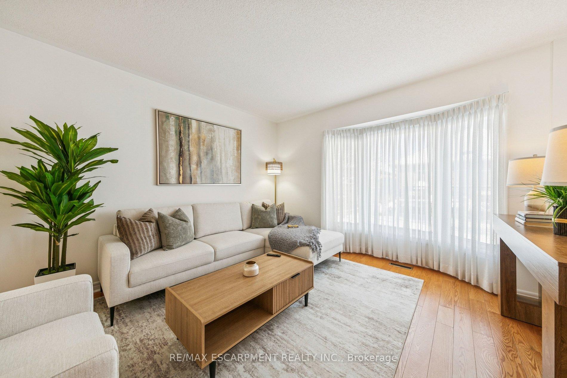 Photo 10 of 245 Centennial Forest Drive, Milton, Timberlea — HOMEH