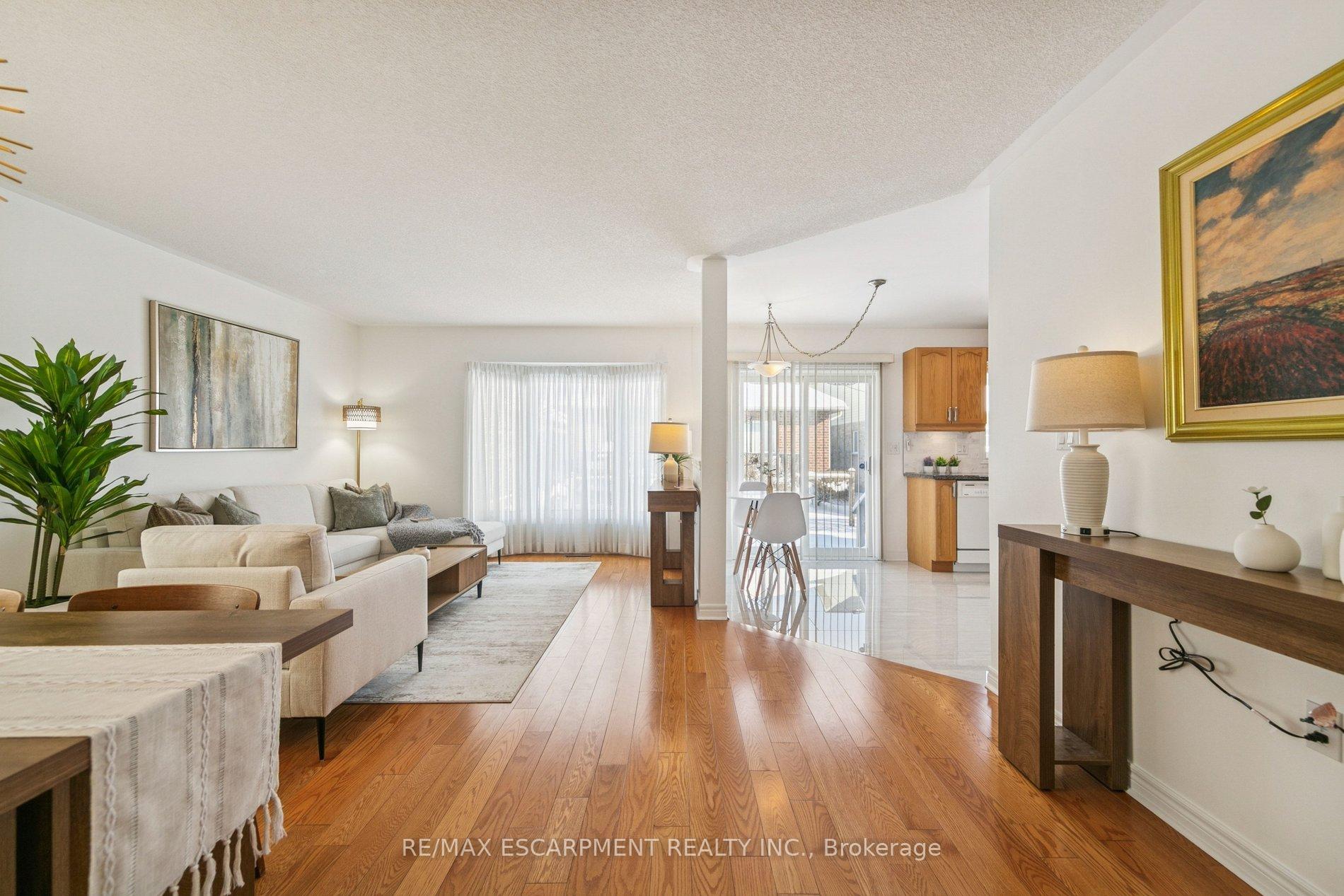 Photo 15 of 245 Centennial Forest Drive, Milton, Timberlea — HOMEH