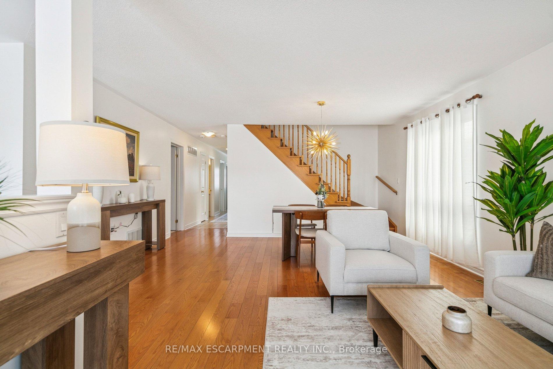 Photo 16 of 245 Centennial Forest Drive, Milton, Timberlea — HOMEH