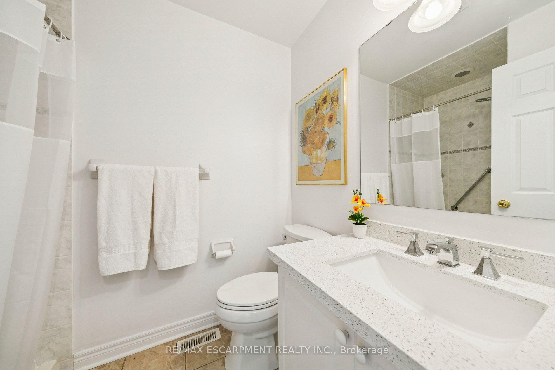 Photo 26 of 245 Centennial Forest Drive, Milton, Timberlea — HOMEH