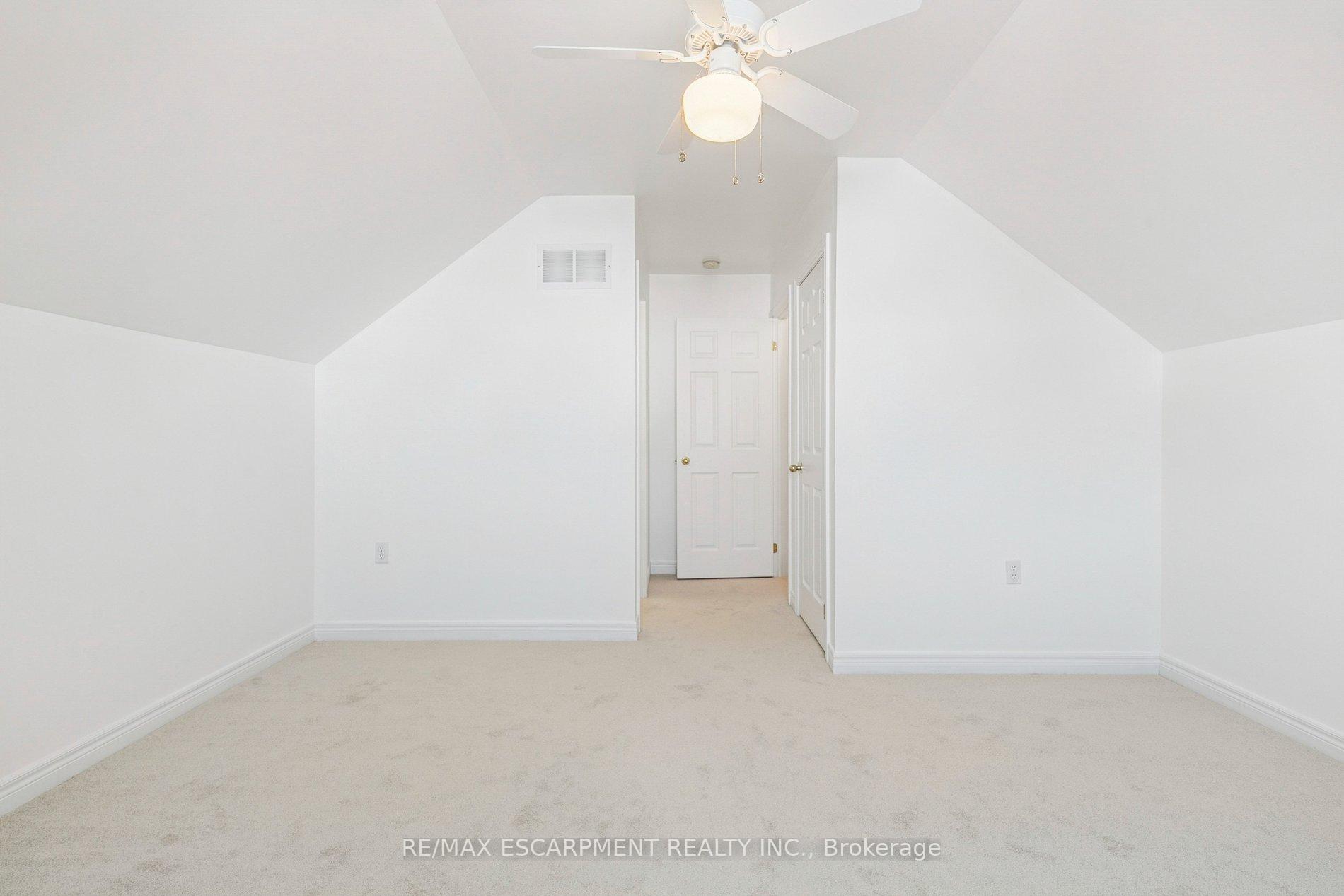 Photo 33 of 245 Centennial Forest Drive, Milton, Timberlea — HOMEH