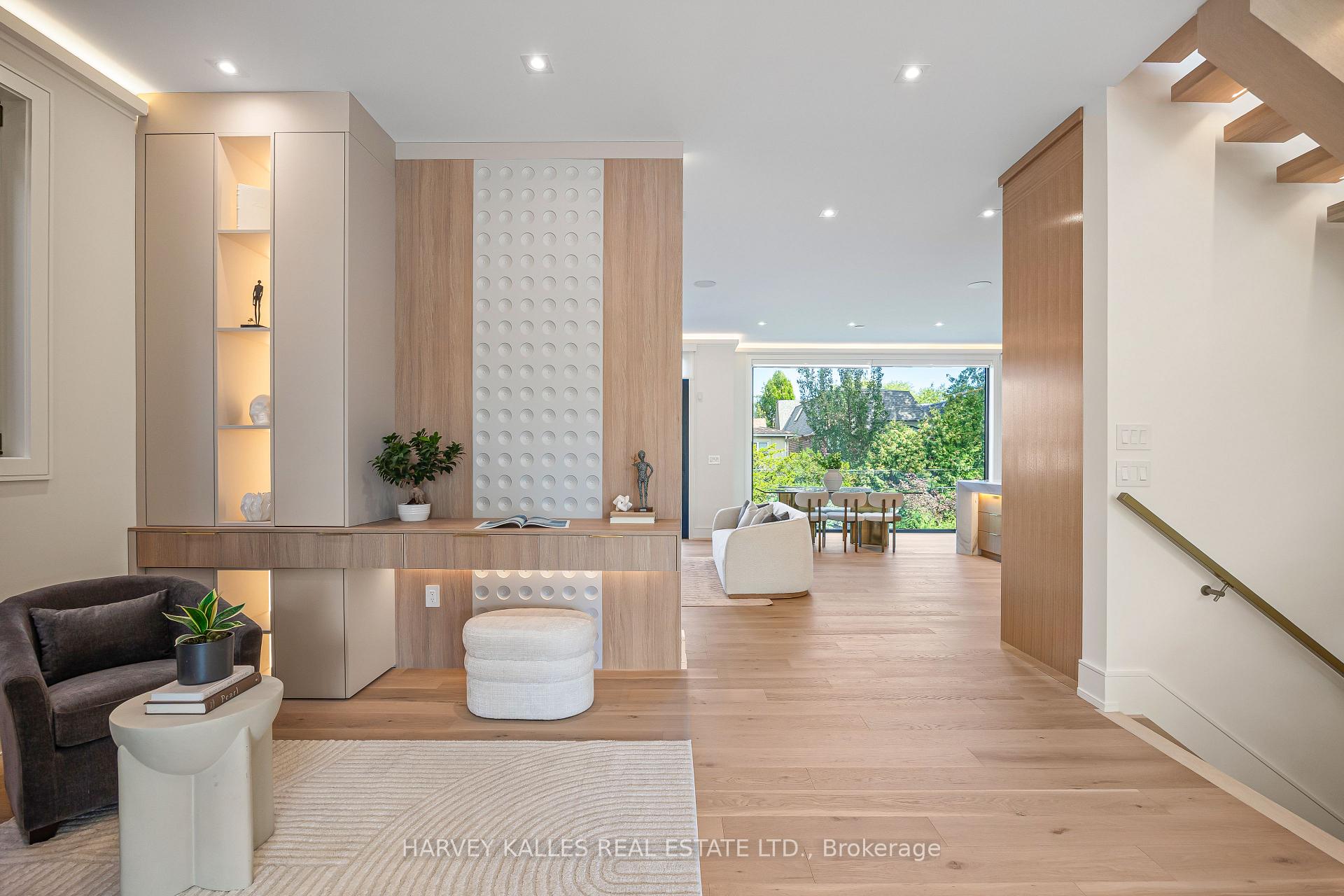 Photo 13 of 449 Elm Road, Toronto, Bedford Park-Nortown — HOMEH