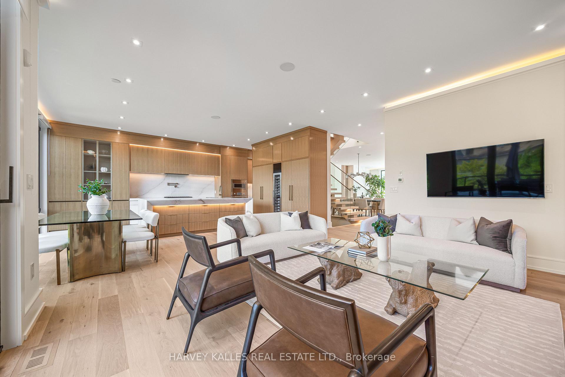 Photo 16 of 449 Elm Road, Toronto, Bedford Park-Nortown — HOMEH