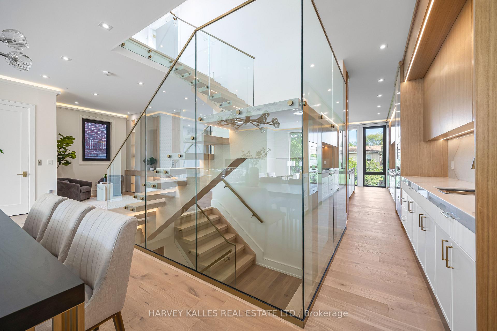 Photo 24 of 449 Elm Road, Toronto, Bedford Park-Nortown — HOMEH