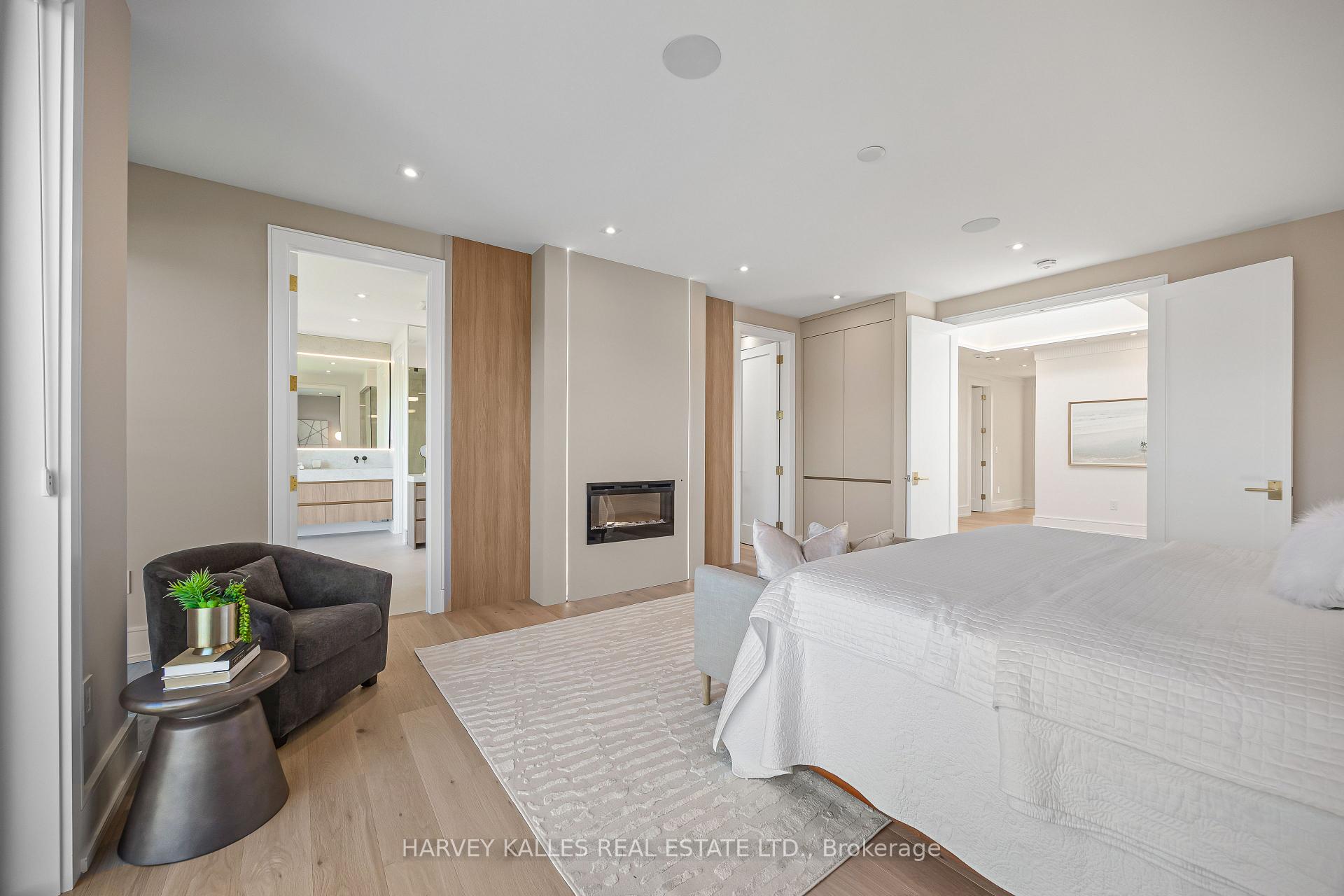 Photo 33 of 449 Elm Road, Toronto, Bedford Park-Nortown — HOMEH