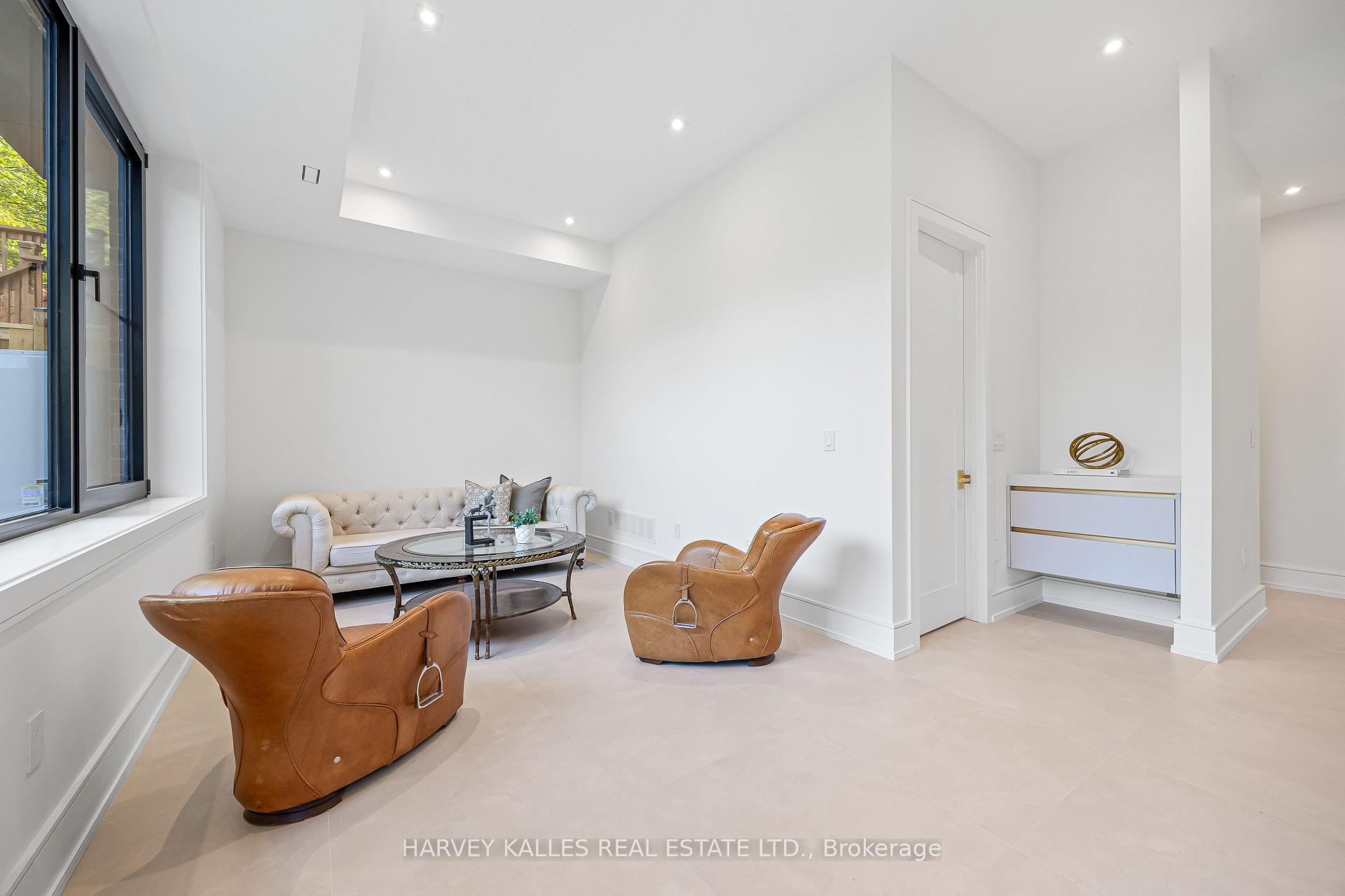 Photo 45 of 449 Elm Road, Toronto, Bedford Park-Nortown — HOMEH