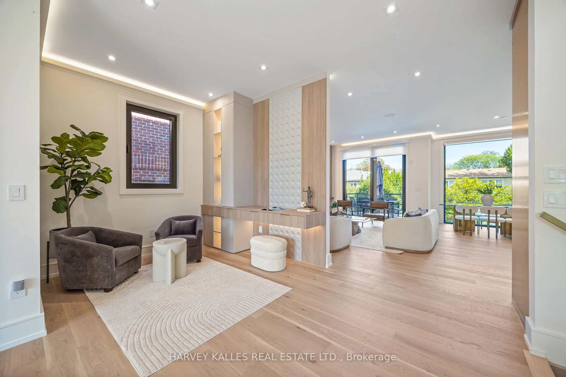 Photo 25 of 449 Elm Road, Toronto, Bedford Park-Nortown — HOMEH