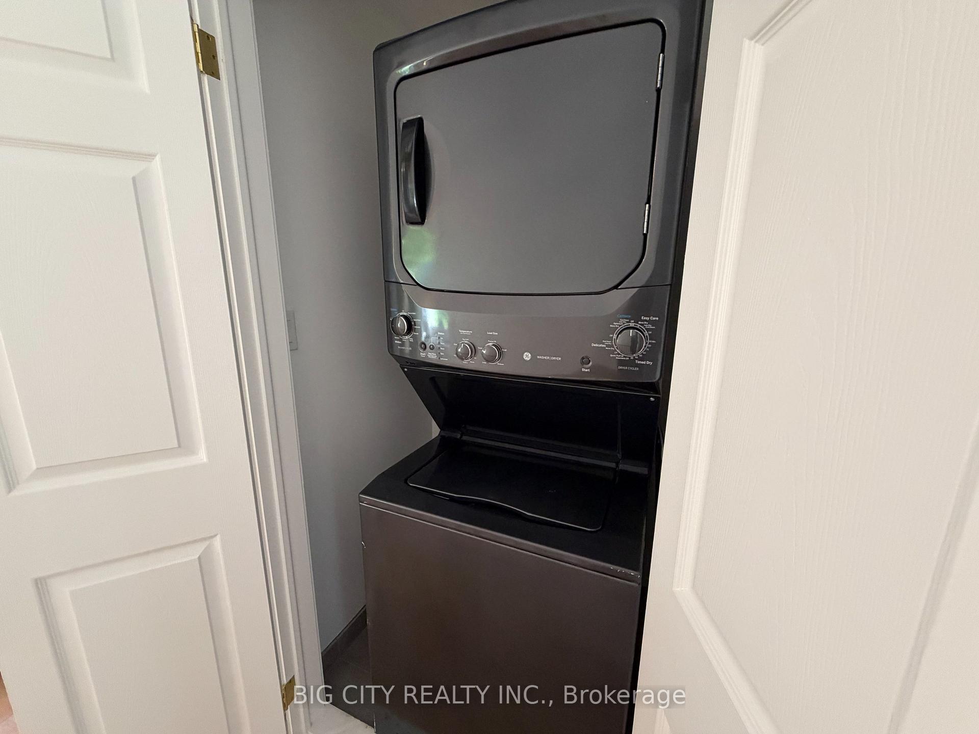 Photo 21 of Unit Upper, 20 Gray Avenue, Toronto, Rockcliffe-Smythe — HOMEH