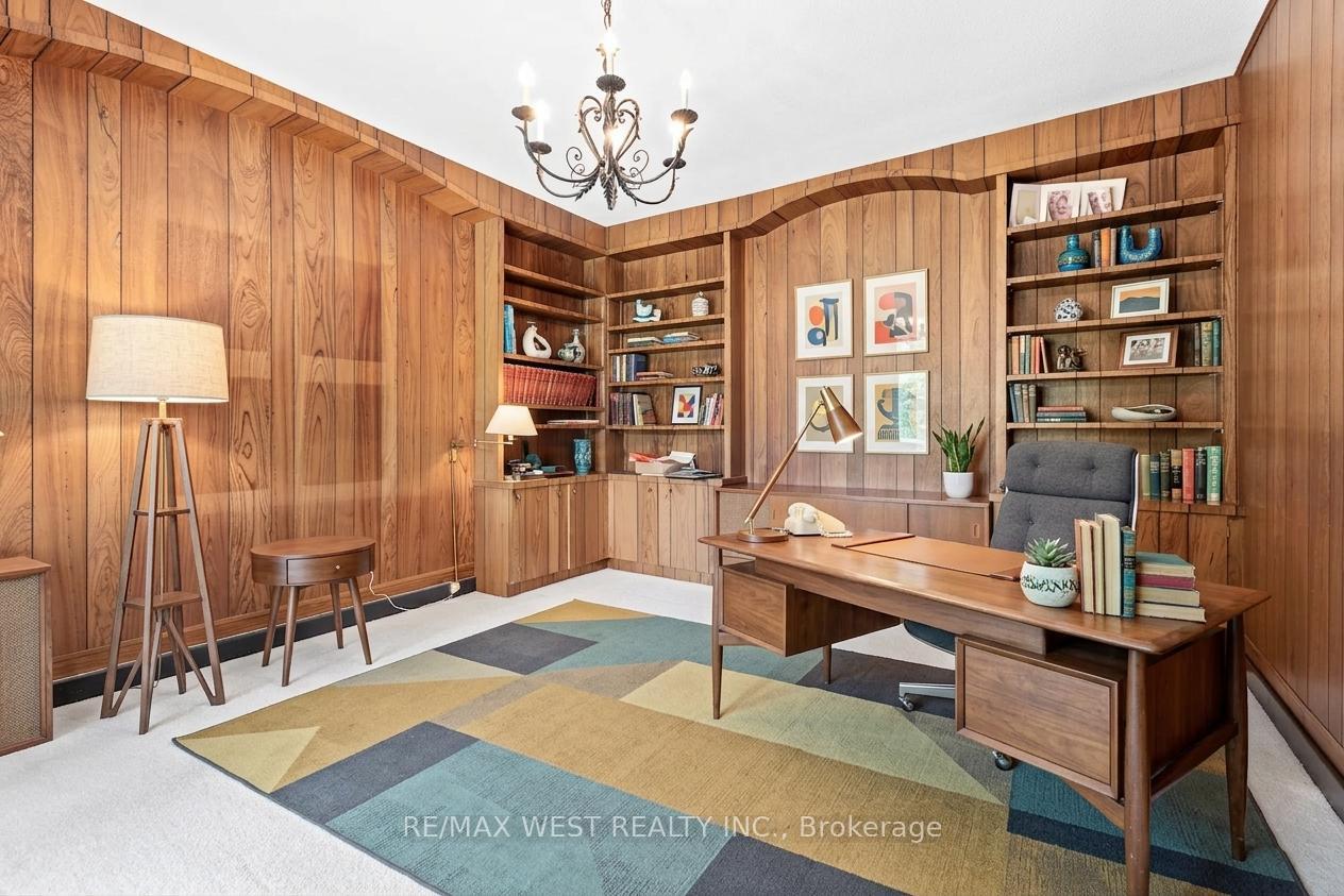 Photo 8 of 1758 Rhodes Crescent, Ottawa, Playfair Park — HOMEH