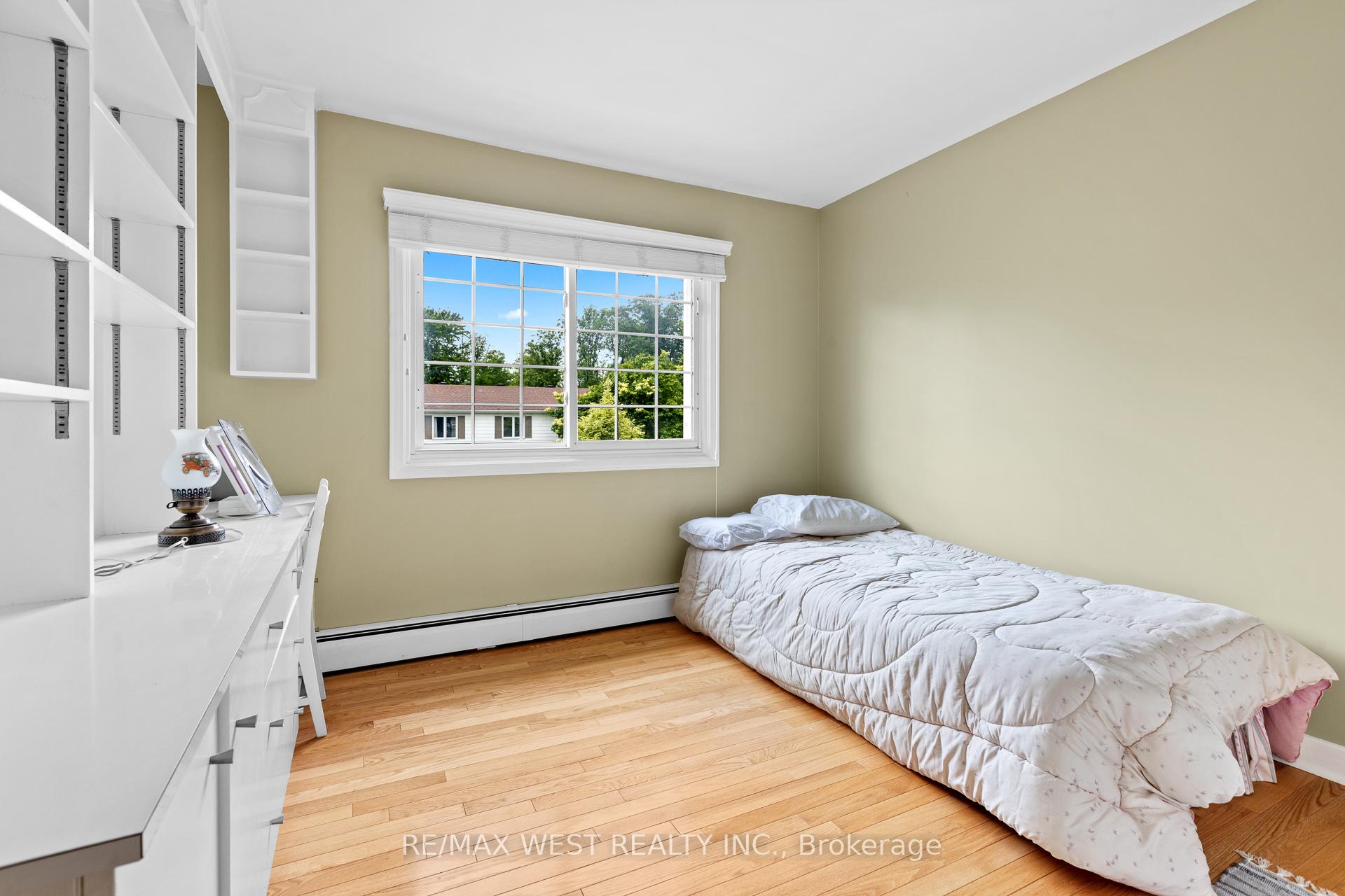 Photo 15 of 1758 Rhodes Crescent, Ottawa, Playfair Park — HOMEH