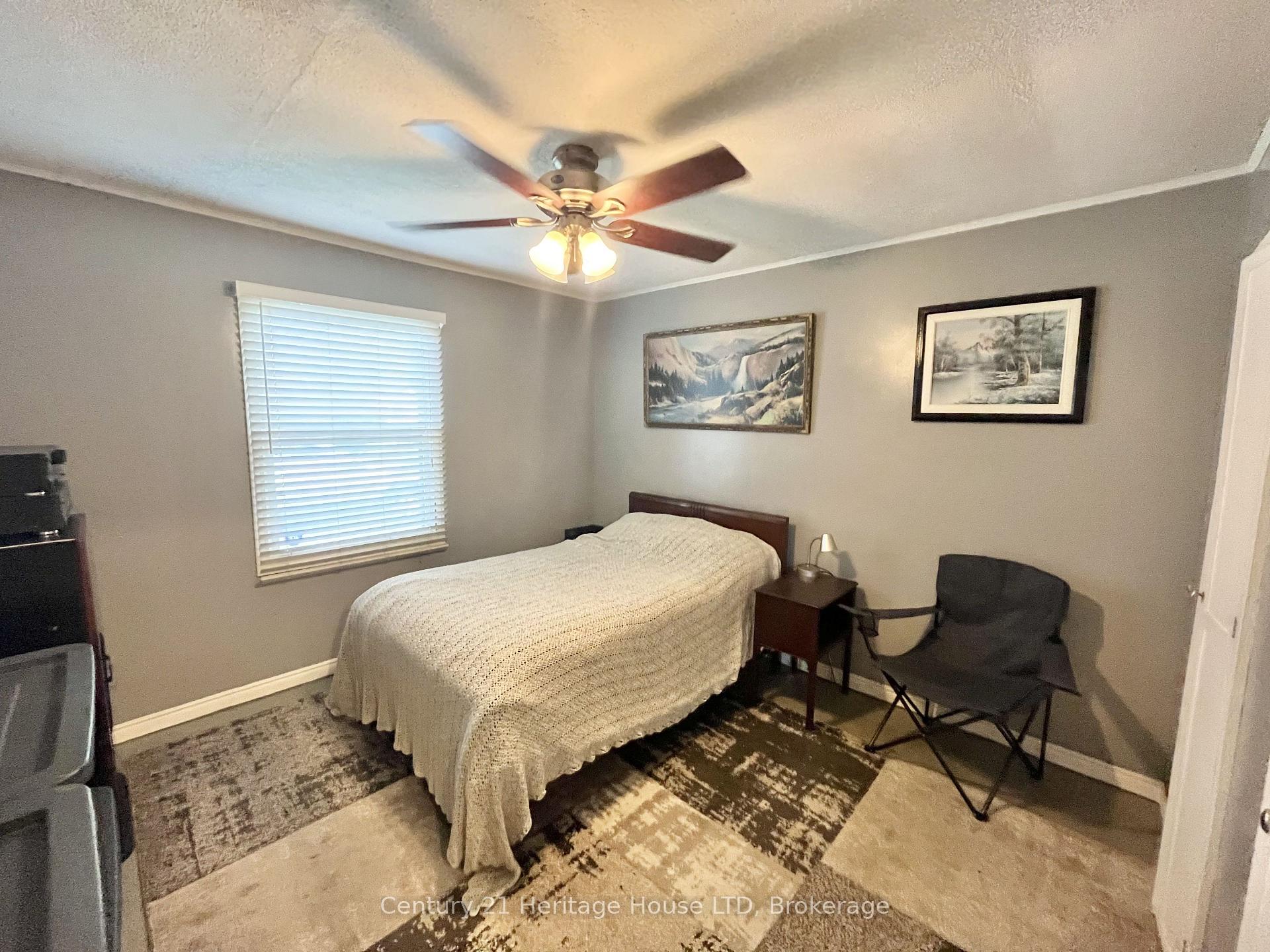 Photo 12 of 60 Watkins Street, St. Catharines, Port Weller — HOMEH