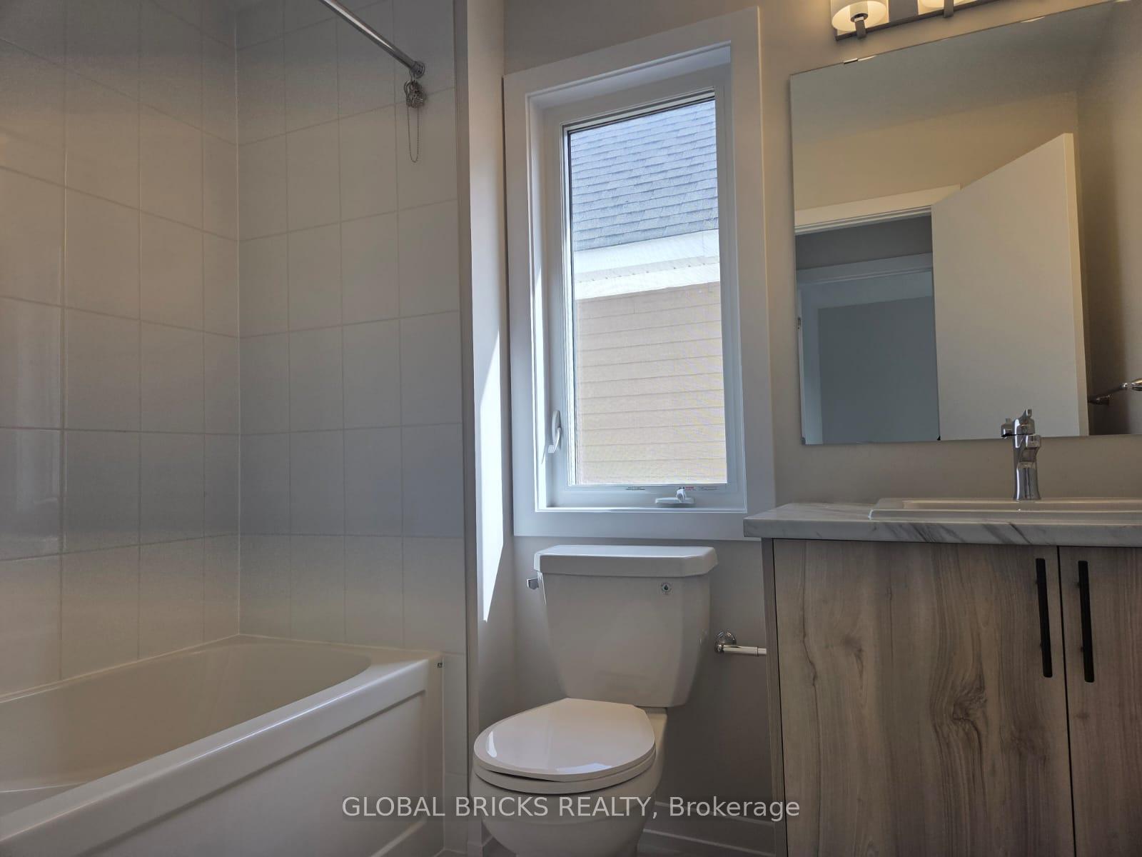 Photo 7 of 524 Oldenburg Avenue, Ottawa, Munster — HOMEH