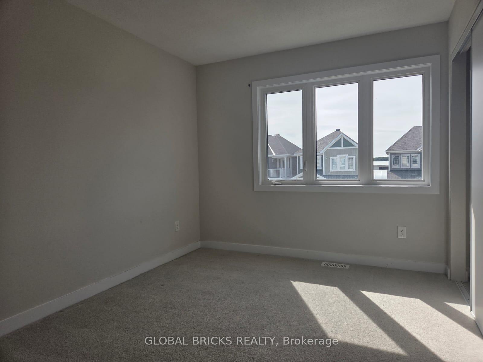 Photo 9 of 524 Oldenburg Avenue, Ottawa, Munster — HOMEH